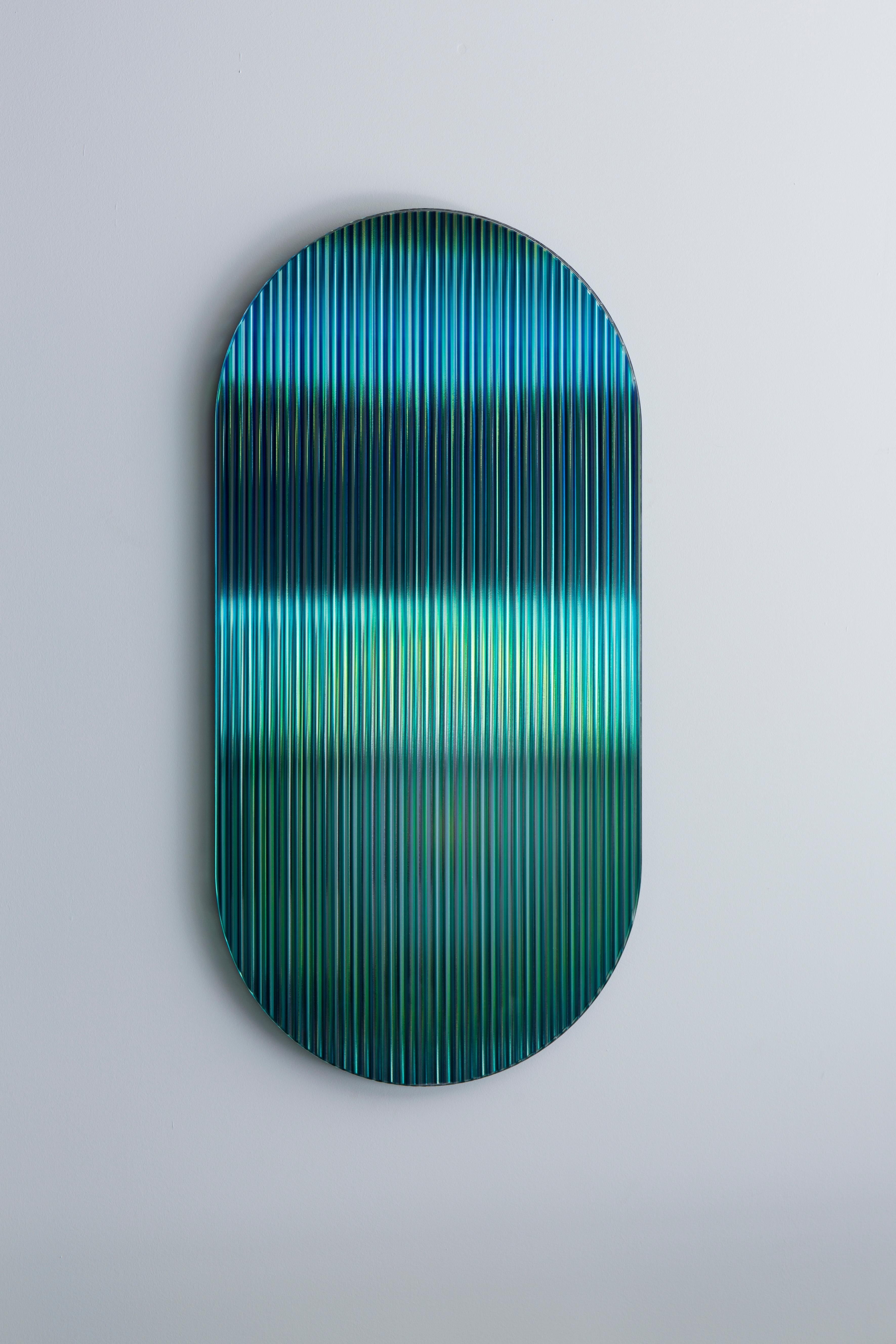 Color Shift Reflektierendes Glaswandpaneel Klein, Trichroic Emerald, von Rive Roshan (Europäisch) im Angebot