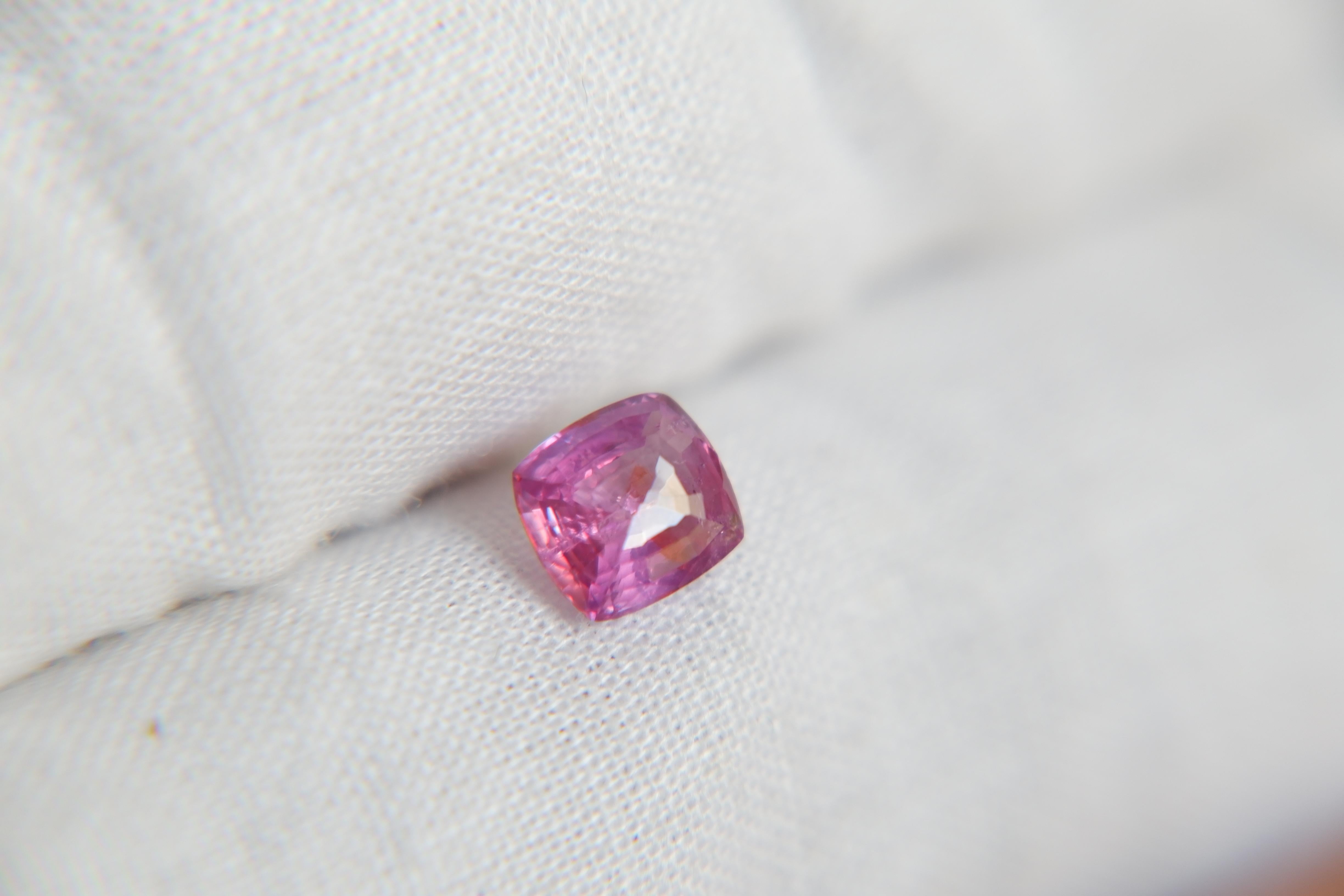 Colorchange Vivid Pink/Violet Sapphire, unheated For Sale 2