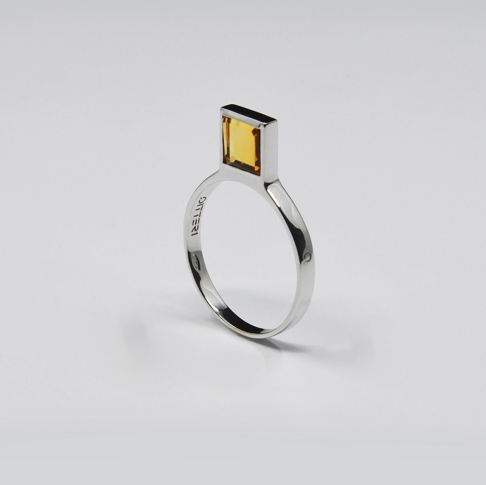 Contemporary Colore Yellow Ring with 1.1 Carat Citrine on 2.20g 18k White Gold For Sale