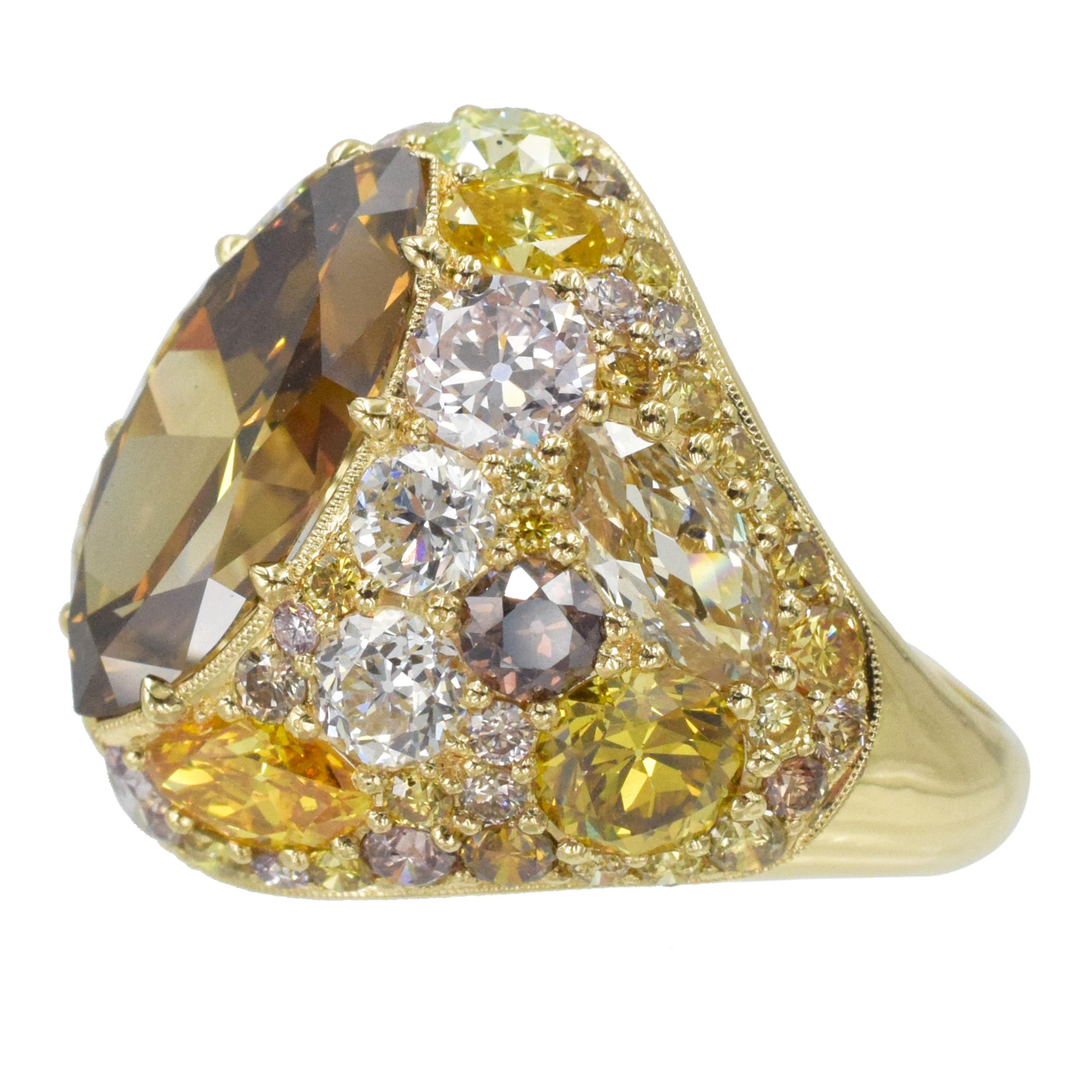 Colored Diamond and Yellow Gold Ring For Sale 5