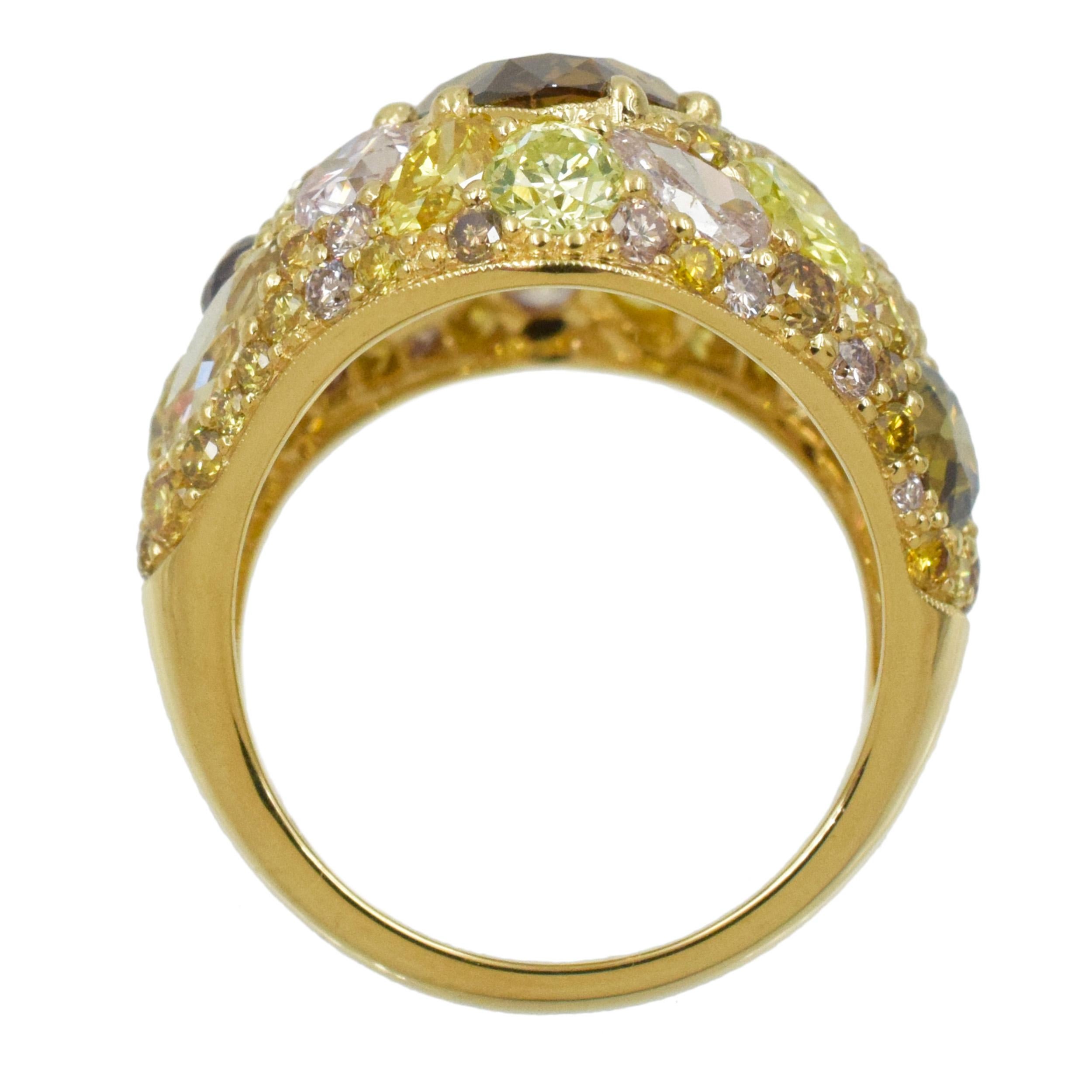 Colored Diamond and Yellow Gold Ring For Sale 2