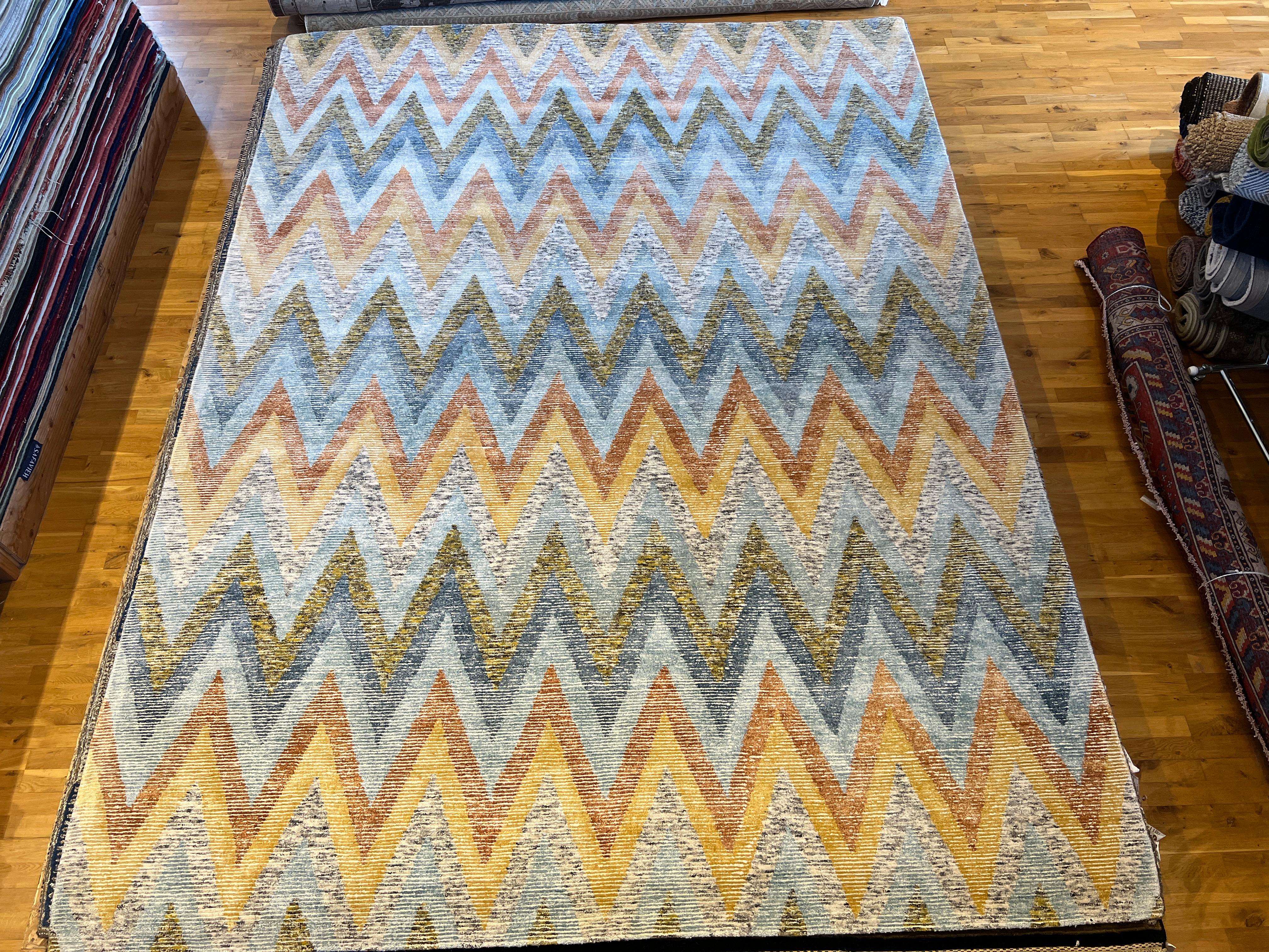 9'x12' Rainbow Chevron Rug For Sale 8