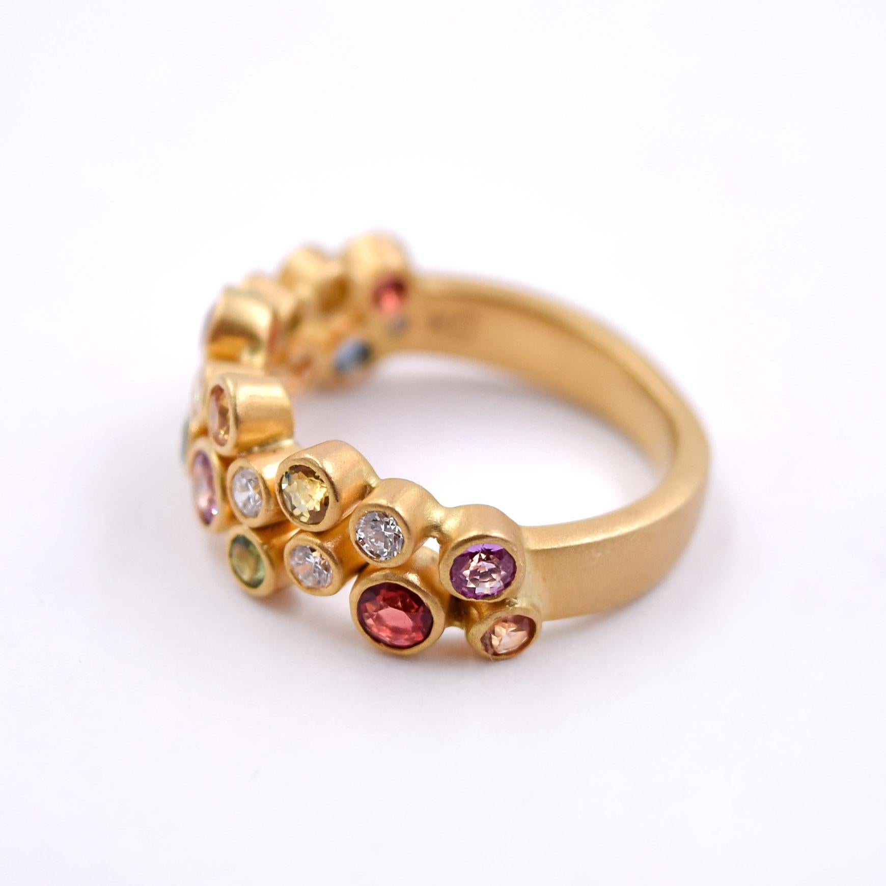 Contemporary Colorful 0.54 Carat Sapphire and 0.17 Carat Diamond Cluster Band in 18K Gold For Sale