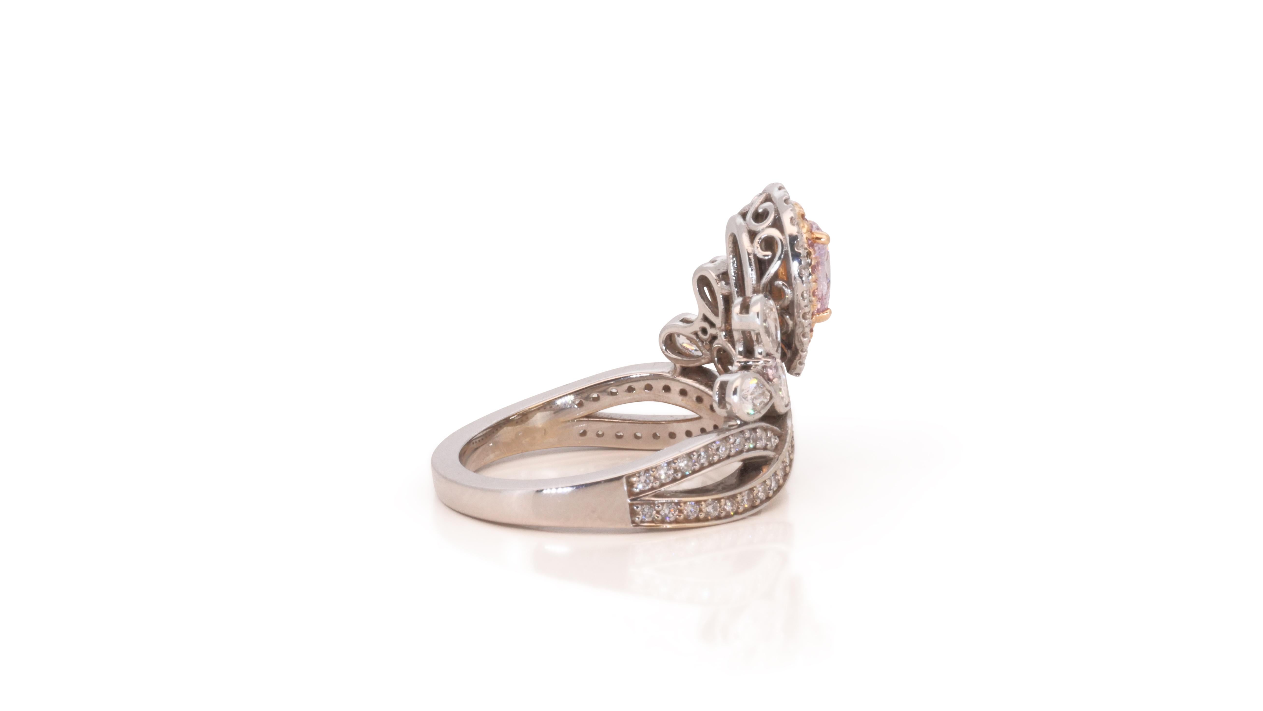 Colorful 18k White Gold Halo Crown Ring with 1.64 Carat Natural Diamonds In New Condition For Sale In רמת גן, IL