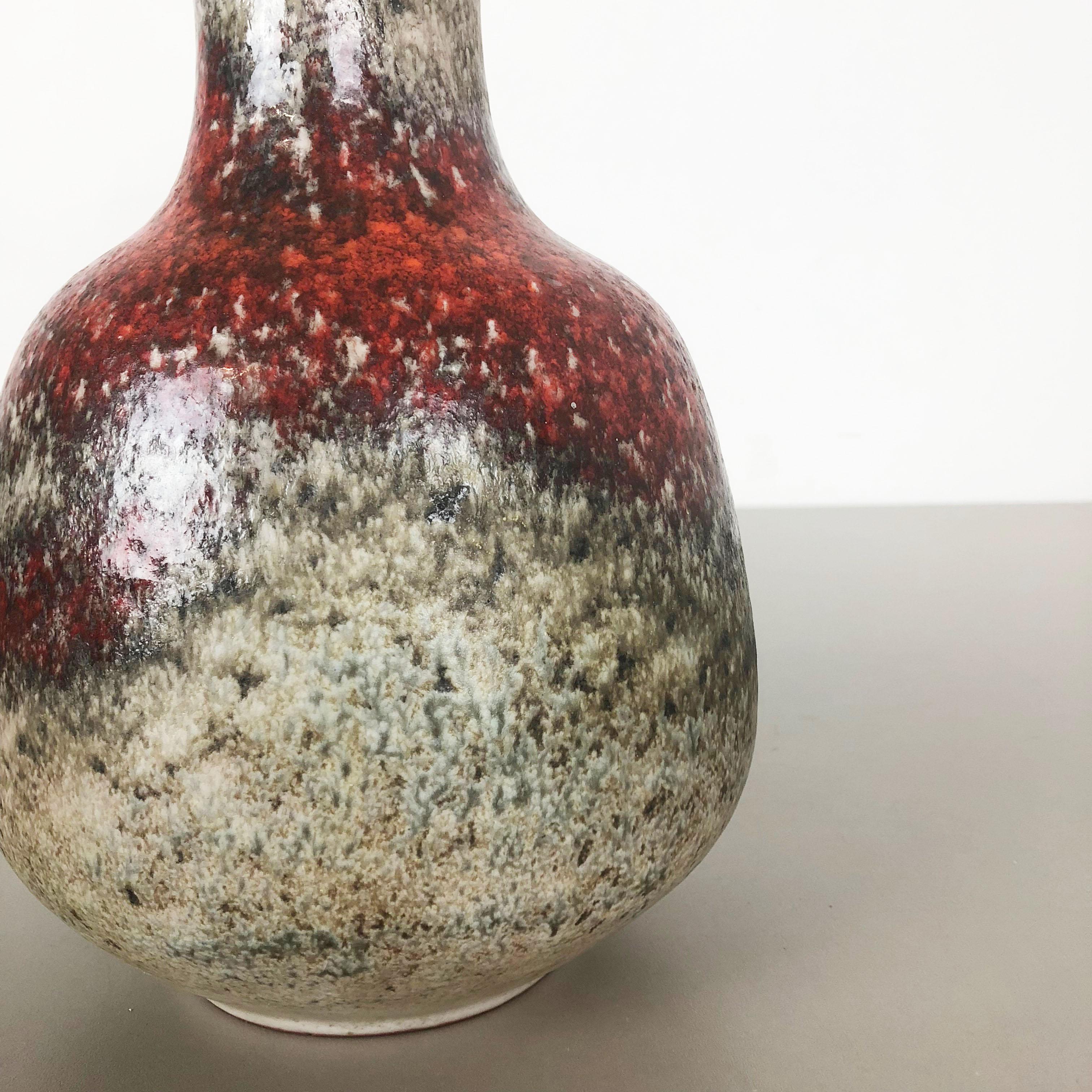 Céramique Vase en céramique abstraite colorée de Karlsruher Majolika, Allemagne, années 1950 en vente