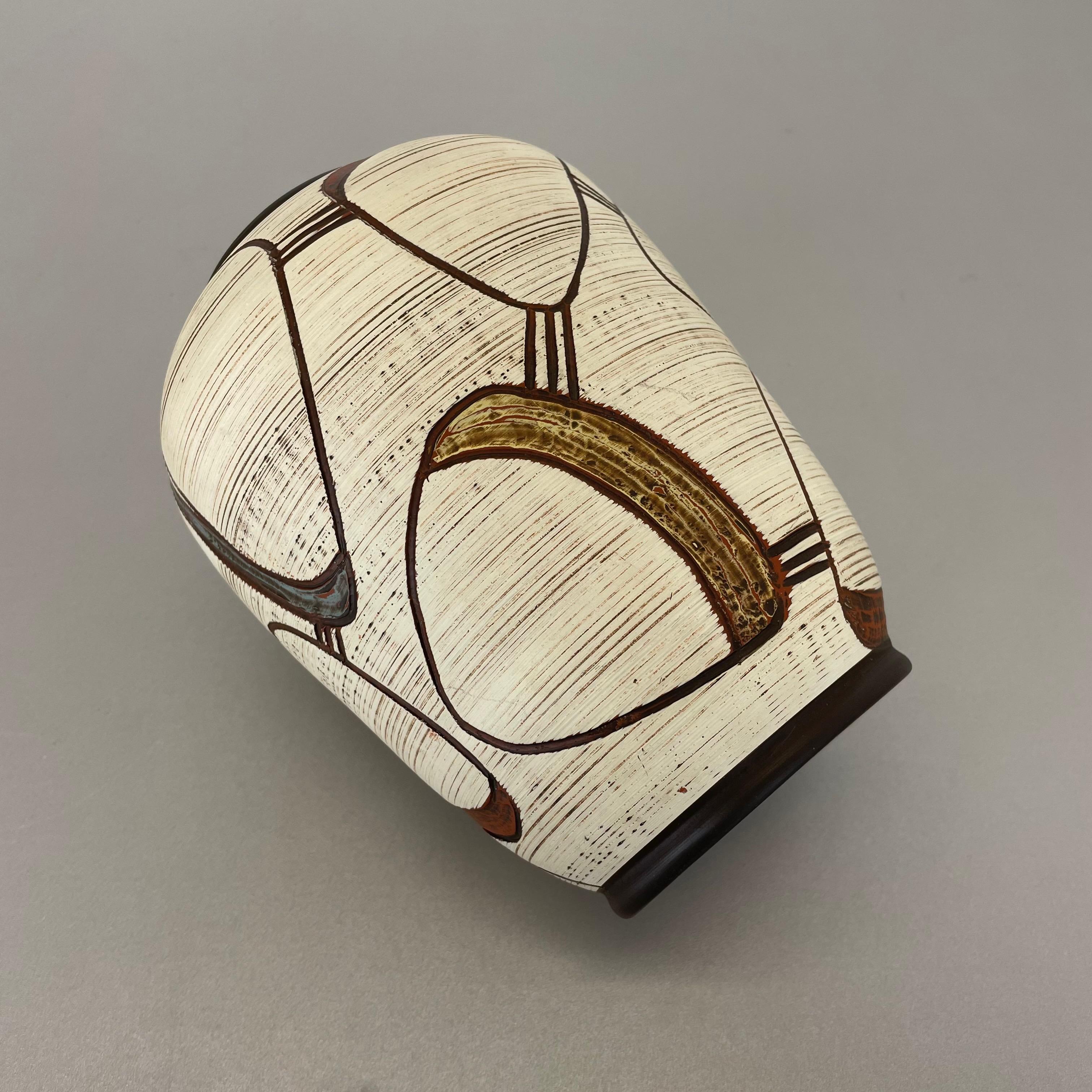 Bunte abstrakte Keramikvase aus Keramik von Sawa Franz Schwaderlapp, Deutschland 1950er Jahre im Angebot 7