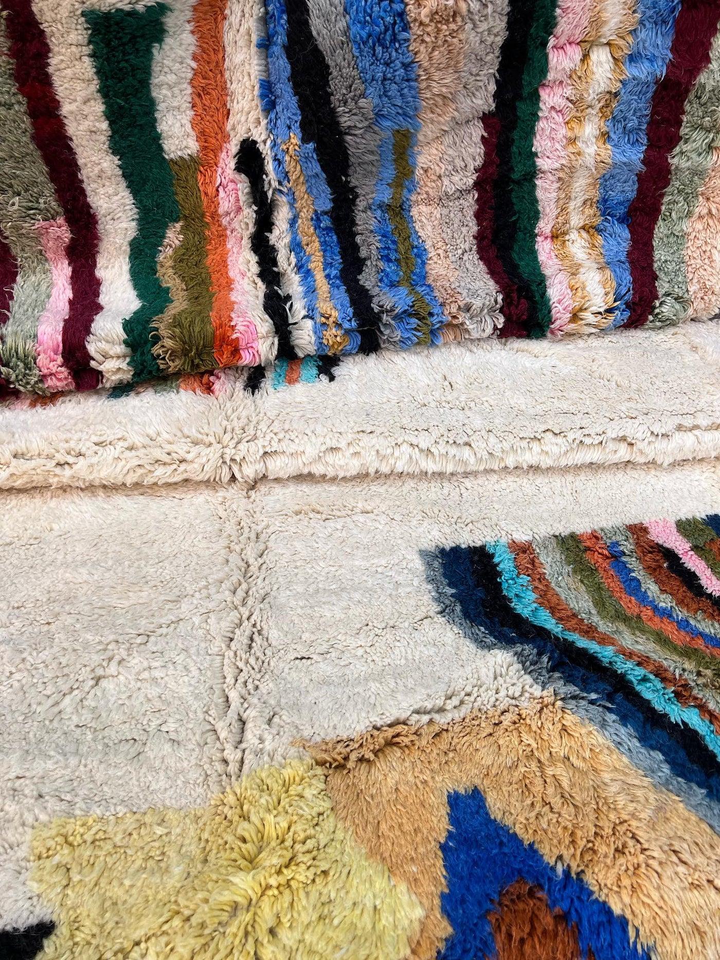 Bunter Abstrakter Moderner Marokkanischer Wollteppich Beni M'Rirt (Handgeknüpft) im Angebot