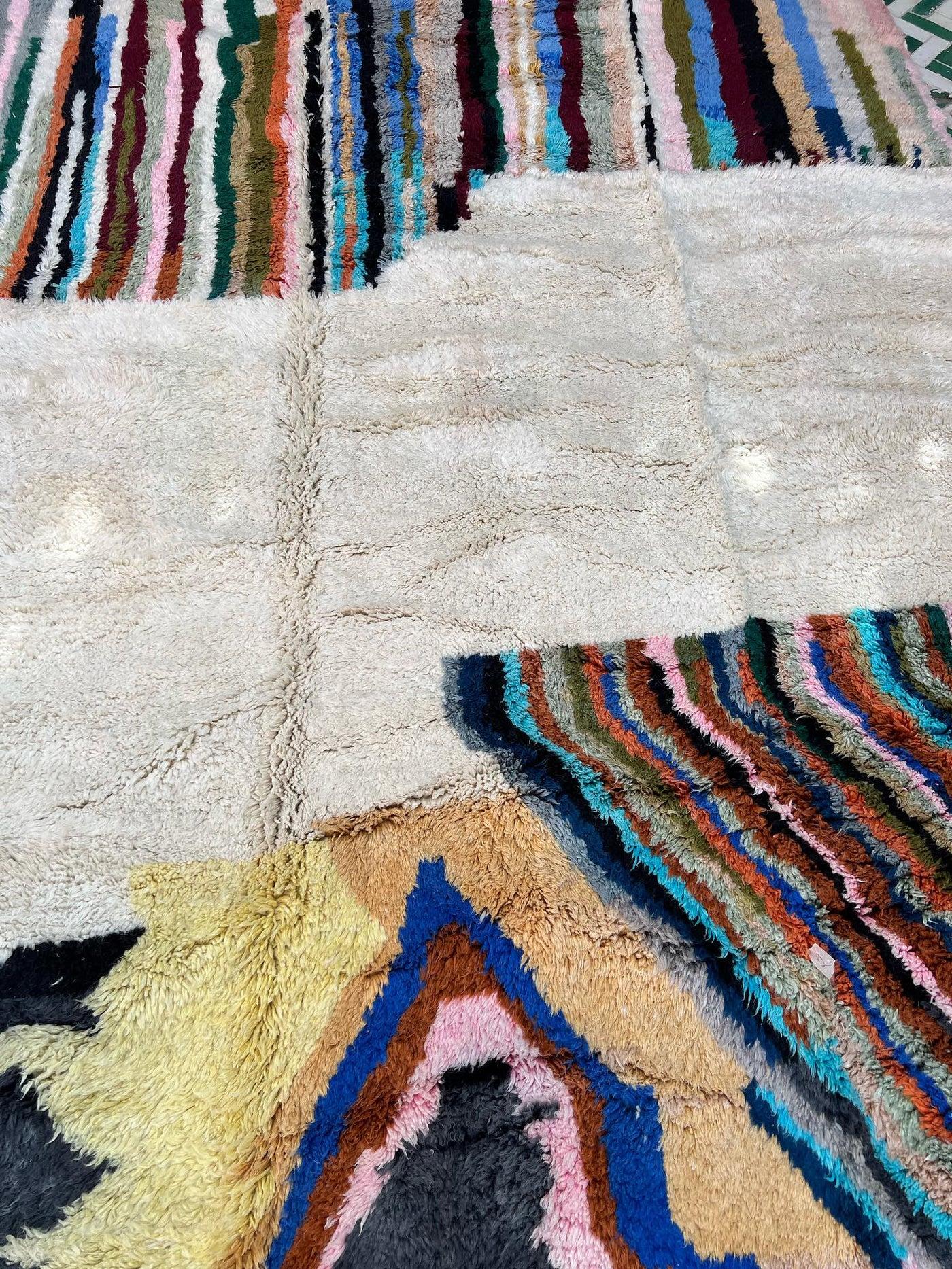 Bunter Abstrakter Moderner Marokkanischer Wollteppich Beni M'Rirt im Angebot 1