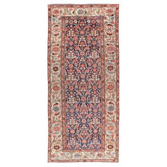 Tapis de galerie Malayer ancien coloré avec motifs tribaux sur toute sa surface 5' x 11'4