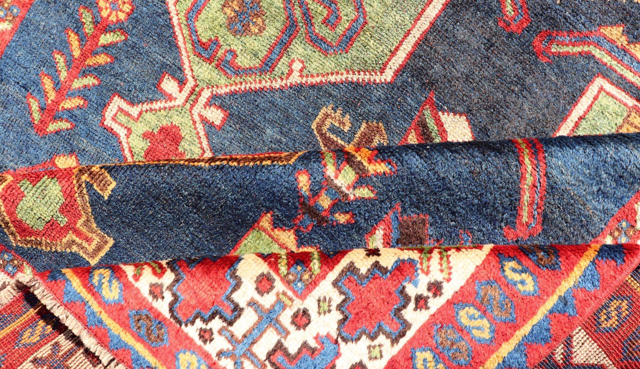Tapis persan ancien Lori coloré à motifs tribaux géométriques sur toute sa surface en vente 4