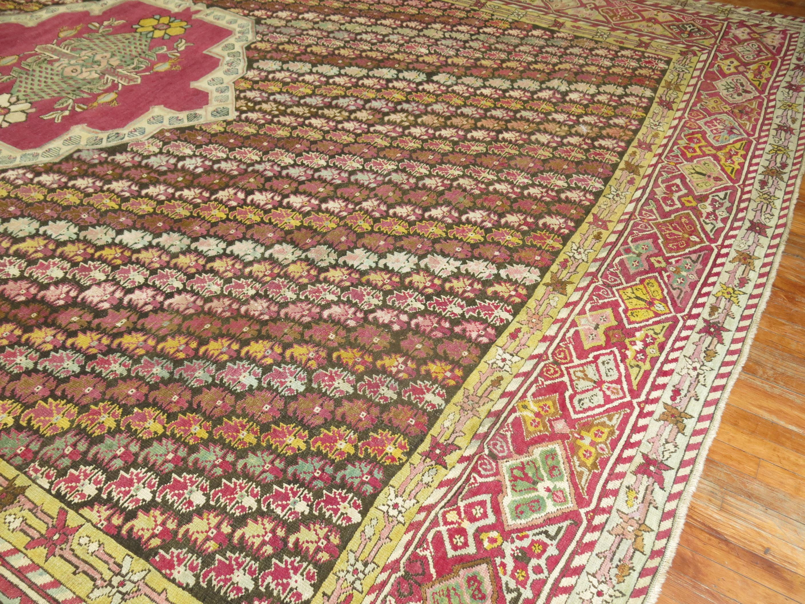Colorful Antique Turkish Rug from Ghiordes Village For Sale 7