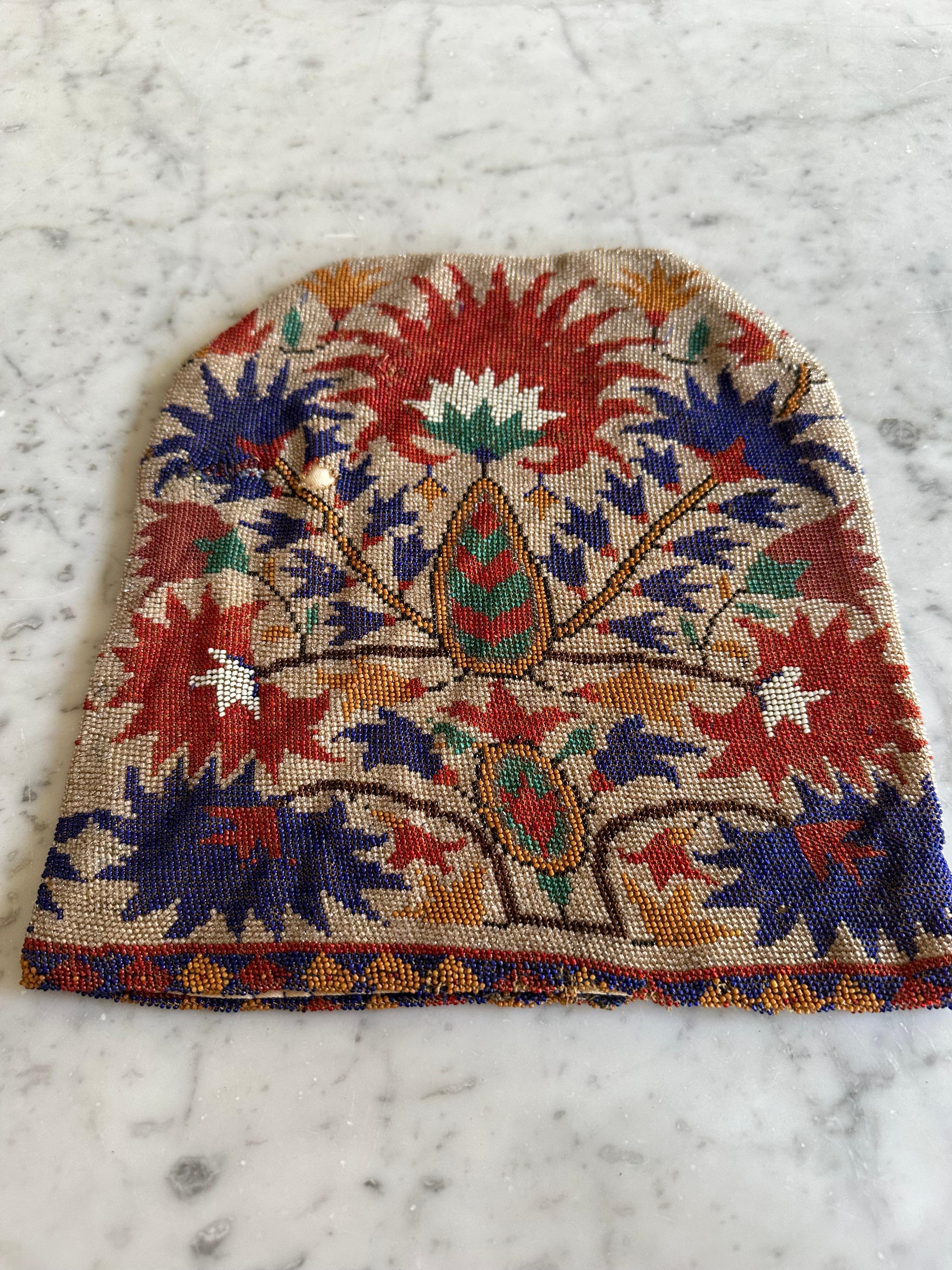 Cotone Borsetta di perline Art Deco colorata, circa anni '20 in vendita