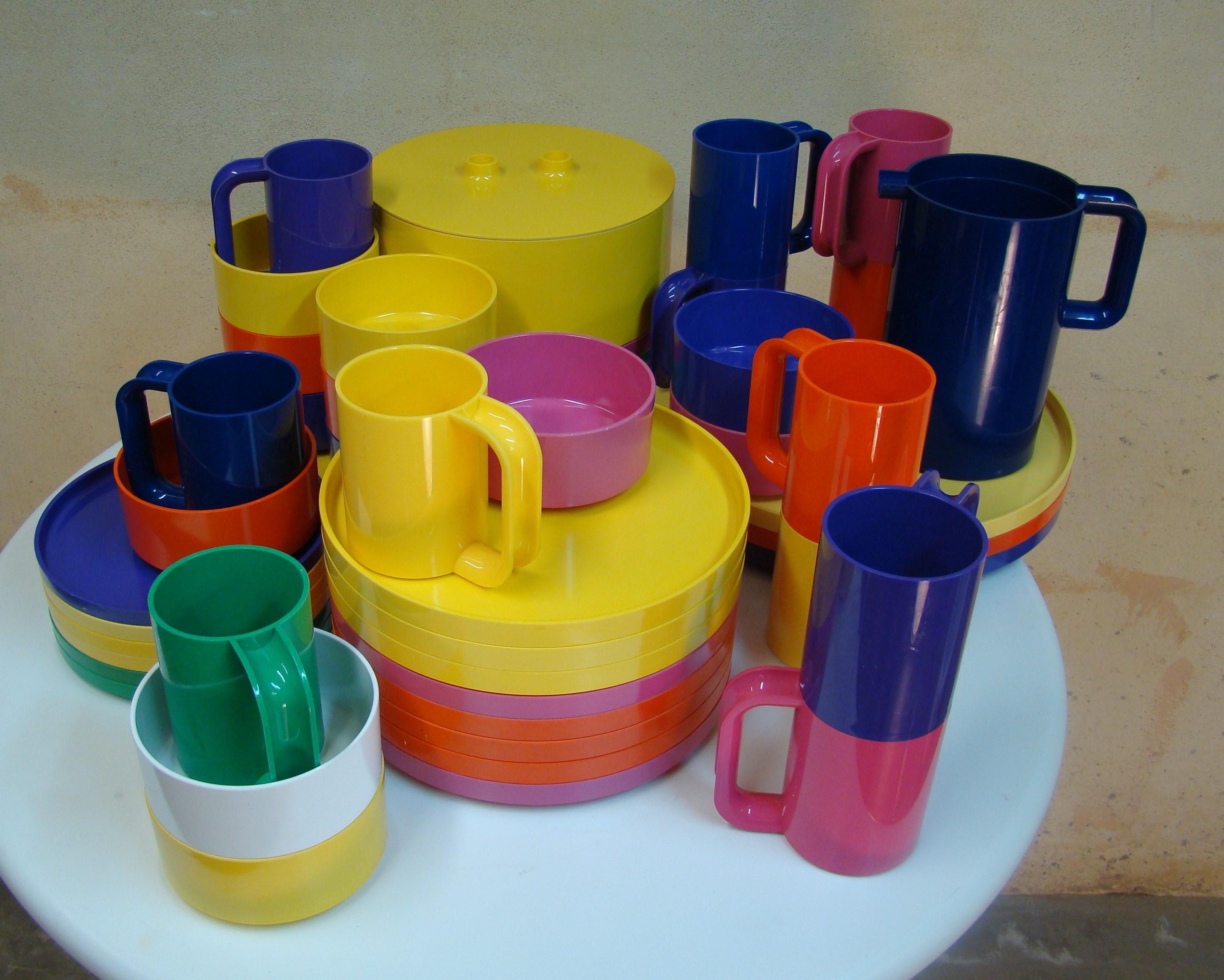 Mid-20th Century Colorful Assortment of Dinnerware by Massimo Vignelli for Heller Design