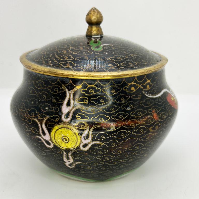 Giapponismo Vaso Cloisonné nero colorato con coperchio - Tarda dinastia Qing in vendita