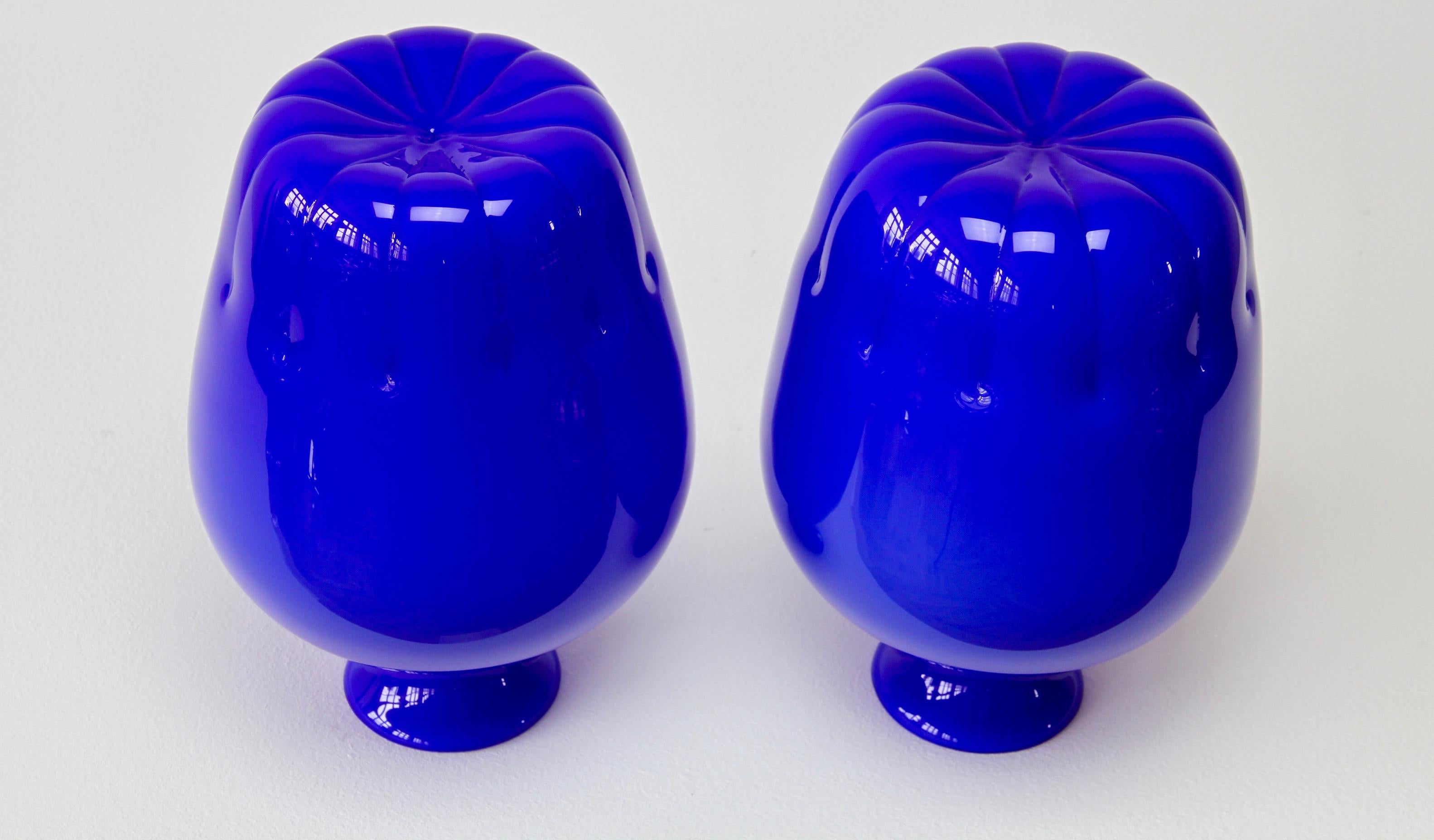 Mid-Century Modern Colorful Cenedese Pair of Cobalt Blue Vintage Italian Murano Glass Vases For Sale