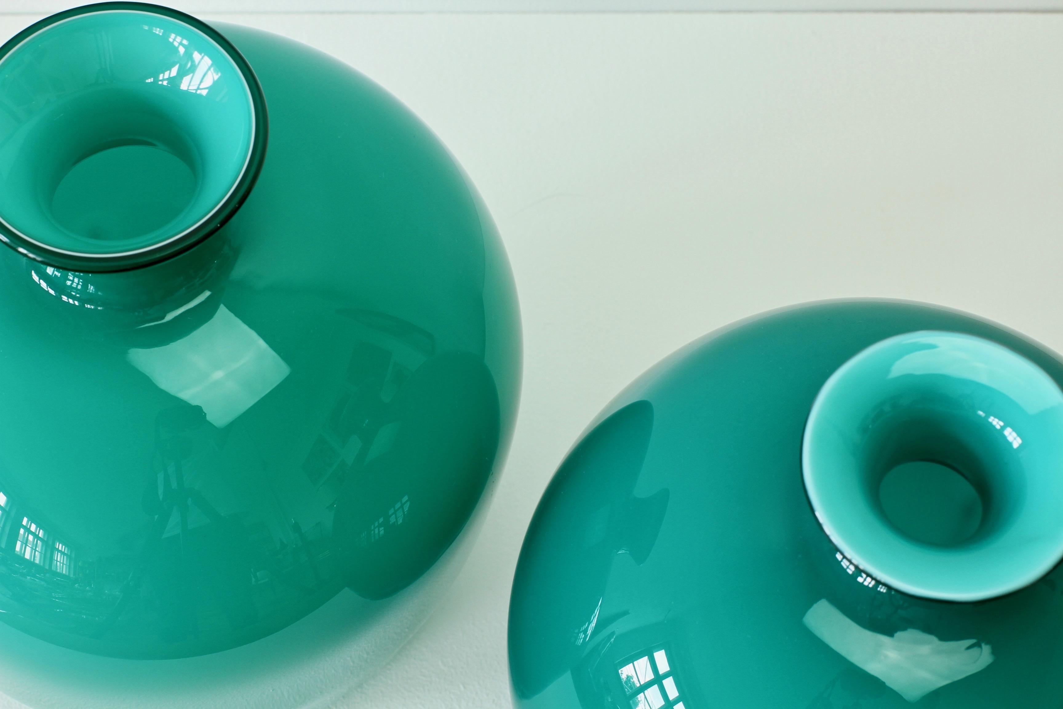 Late 20th Century Colorful Cenedese Pair of Teal Green Vintage Italian Murano Glass Vases