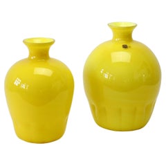 Colorful Cenedese Pair of Yellow Vintage Italian Murano Glass Vases, circa 1990s