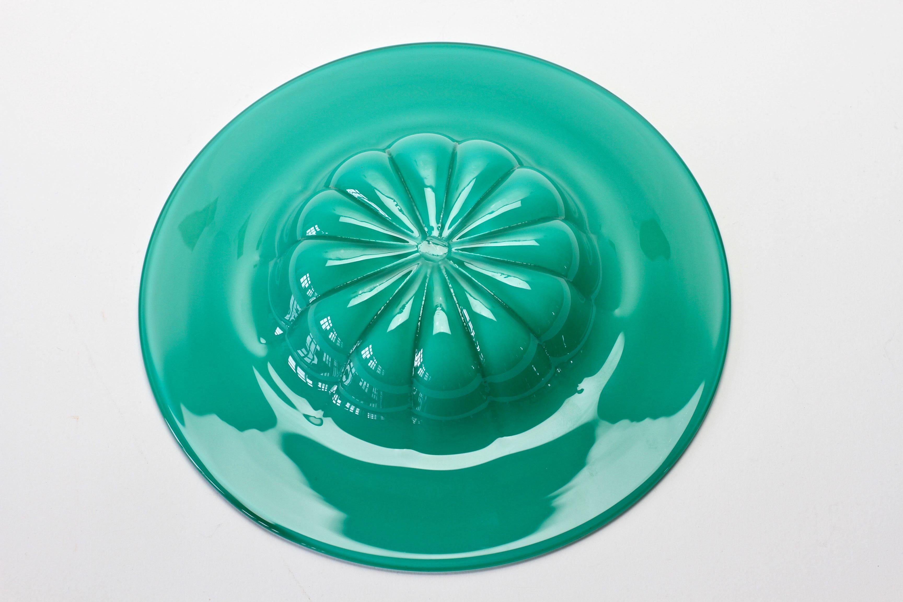 Colorful Cenedese Turquoise Green Vintage Italian Murano Glass Bowl or Dish For Sale 4