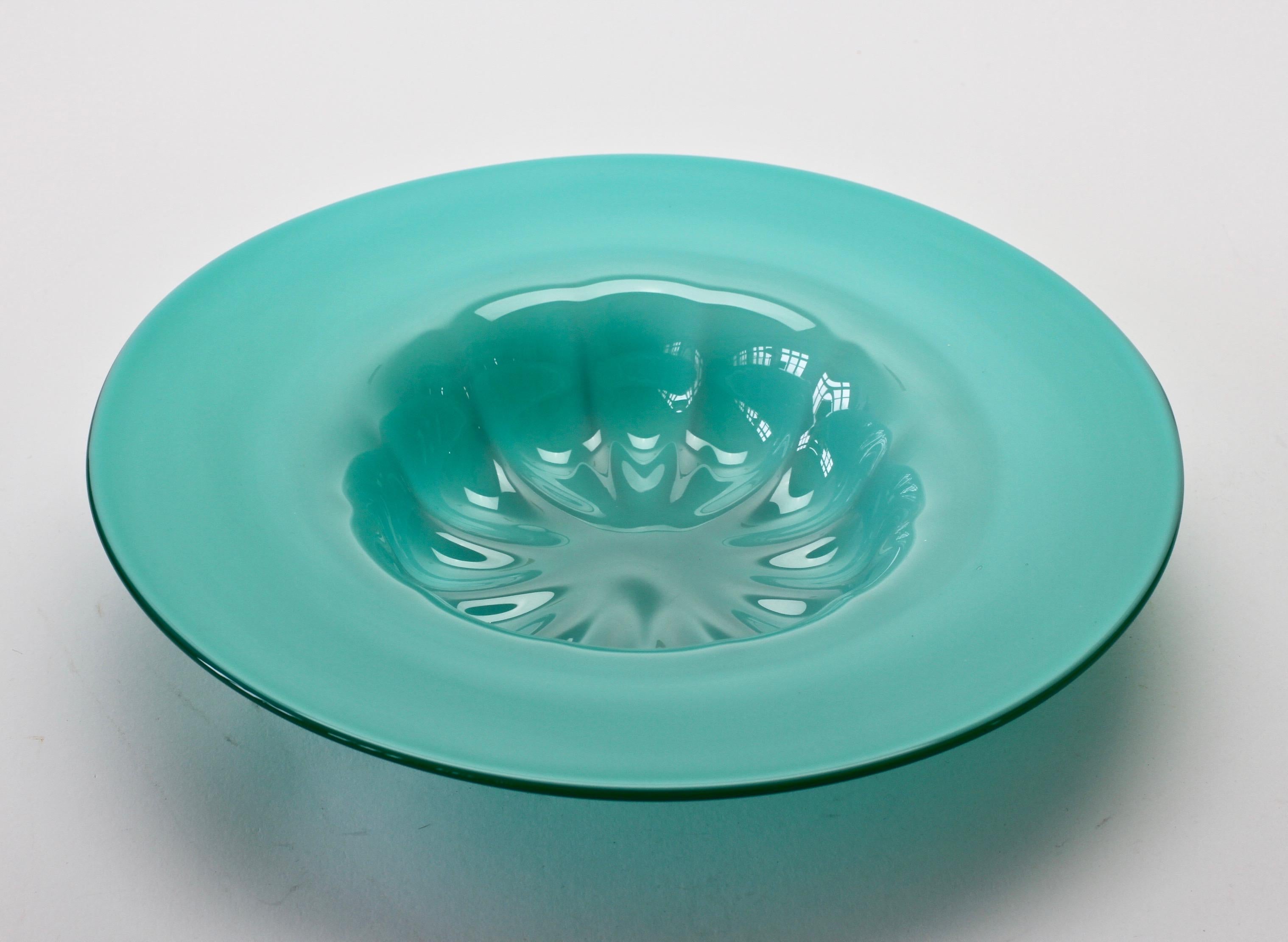 Bol ou plat coloré en verre de Murano italien vintage vert turquoise de Cenedese Bon état - En vente à Landau an der Isar, Bayern