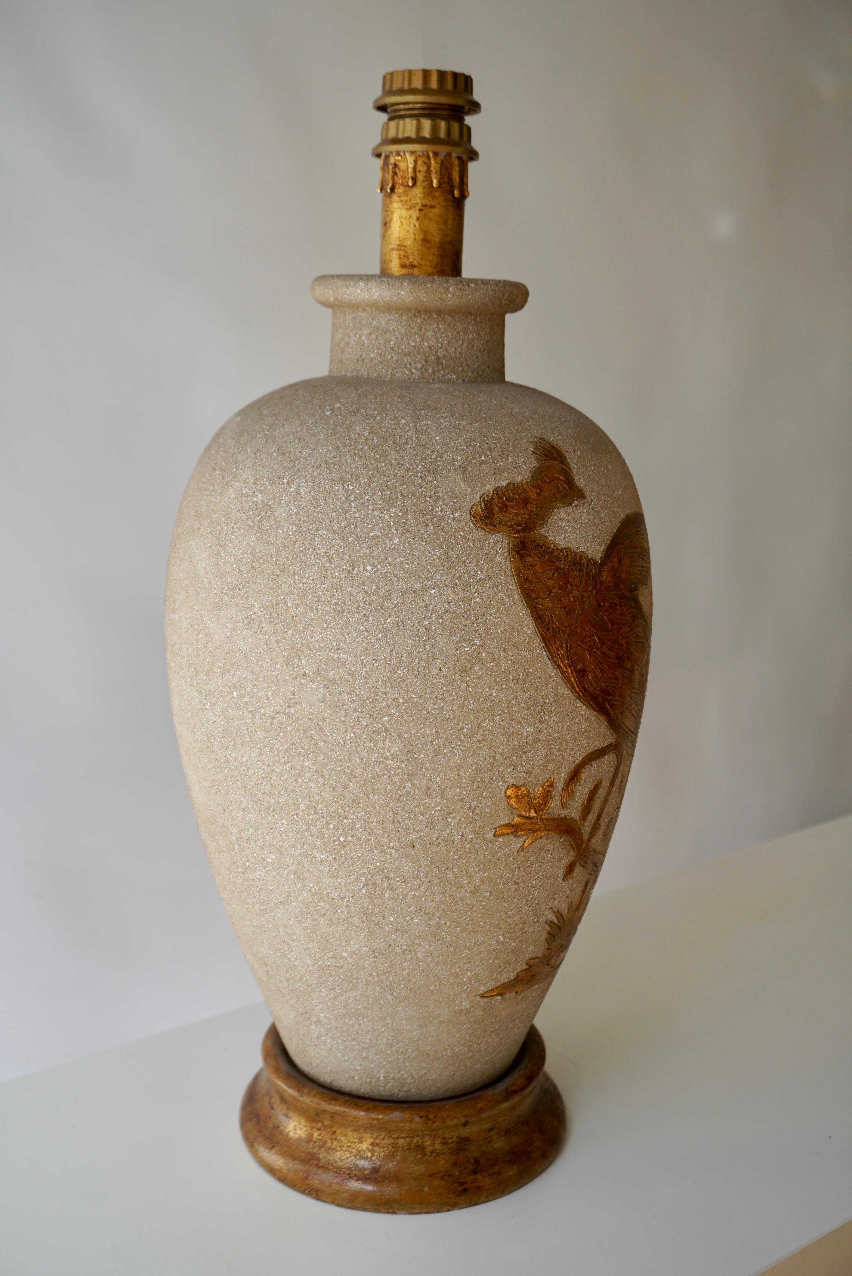 Bunte Keramiklampe aus der Mitte des Jahrhunderts mit Vogel, 1960er Jahre (Europäisch) im Angebot