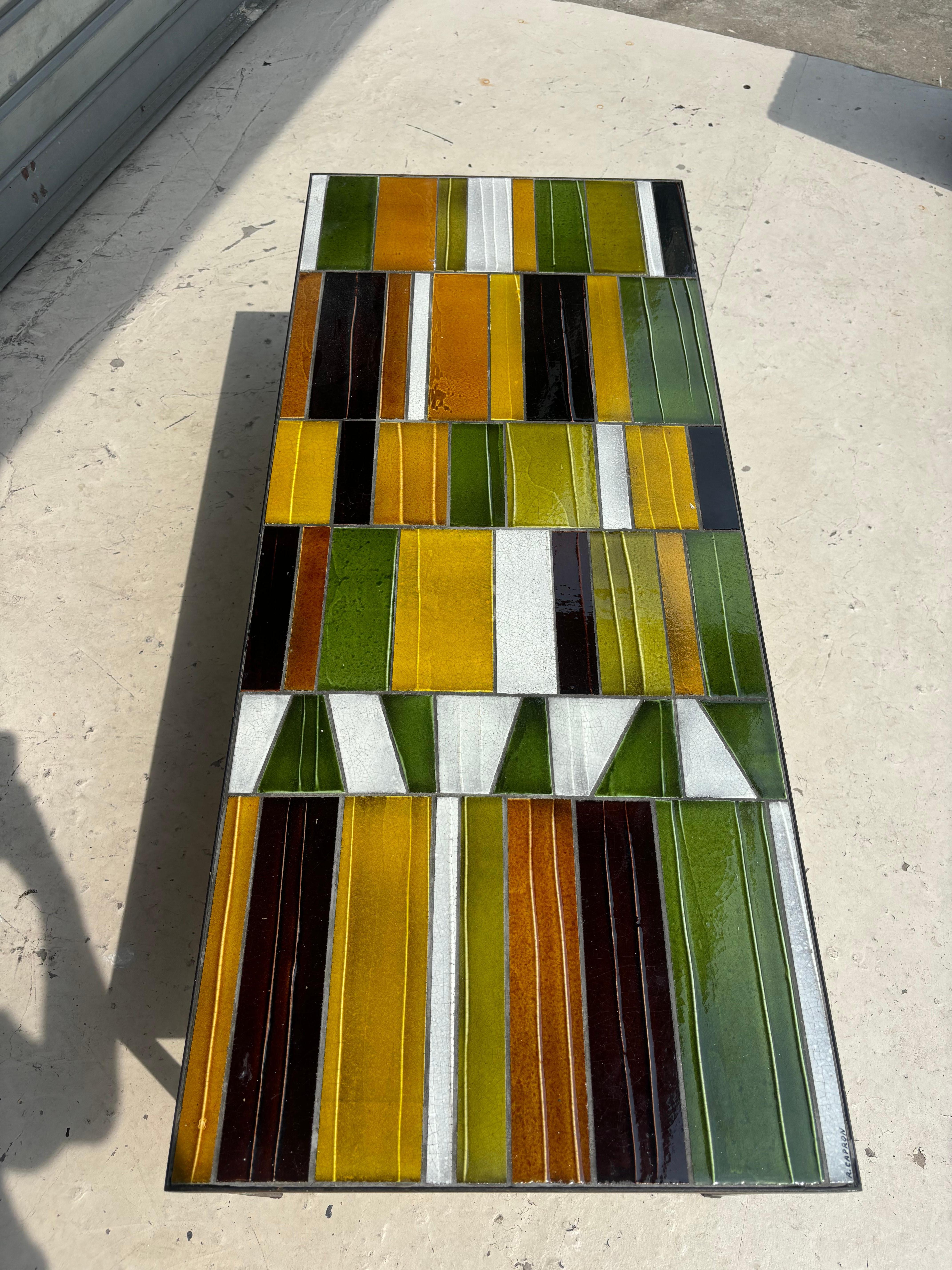 Mesa de centro colorida de Roger Capron en venta 7