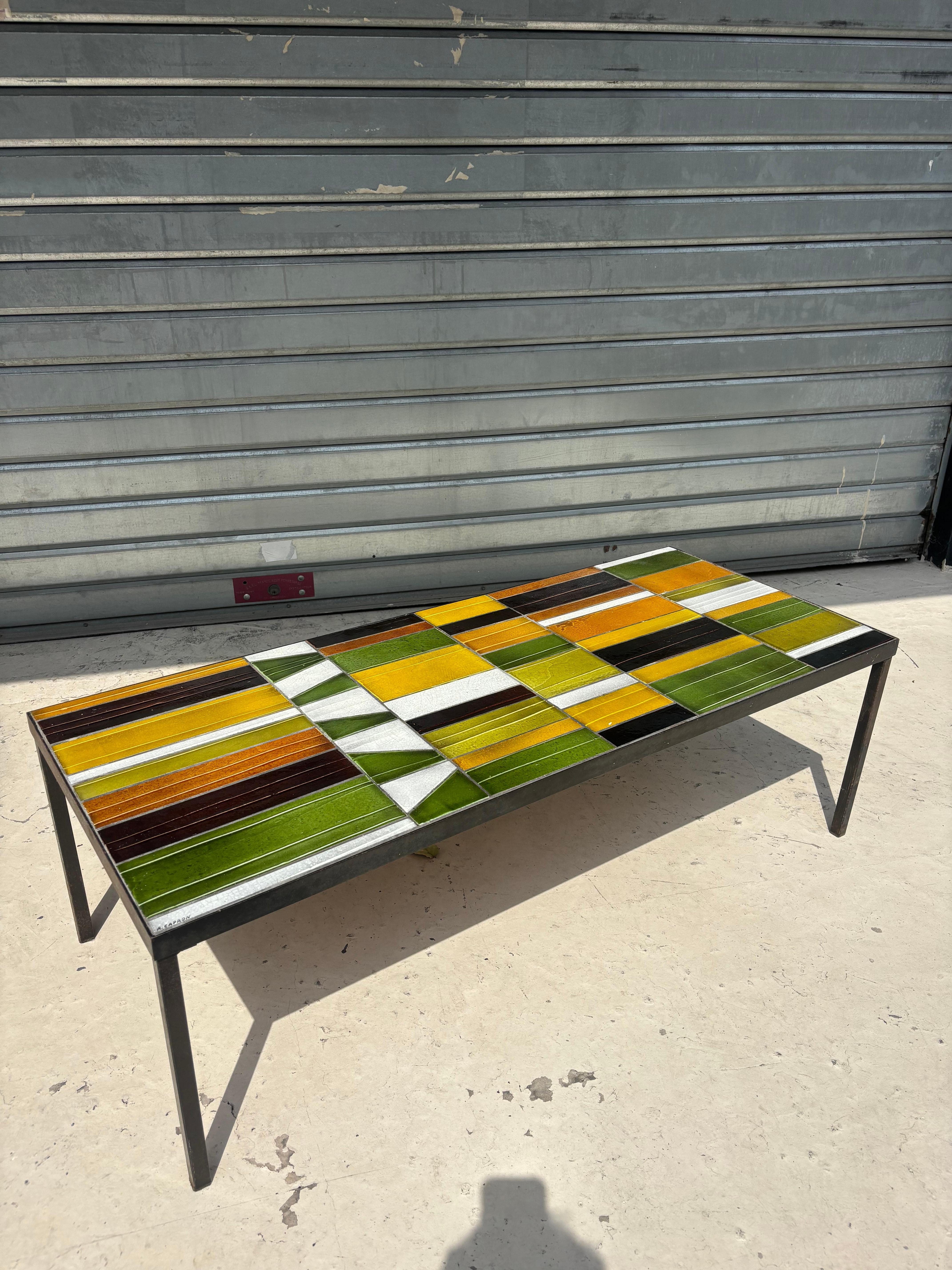 Mesa de centro colorida de Roger Capron Moderno de mediados de siglo en venta