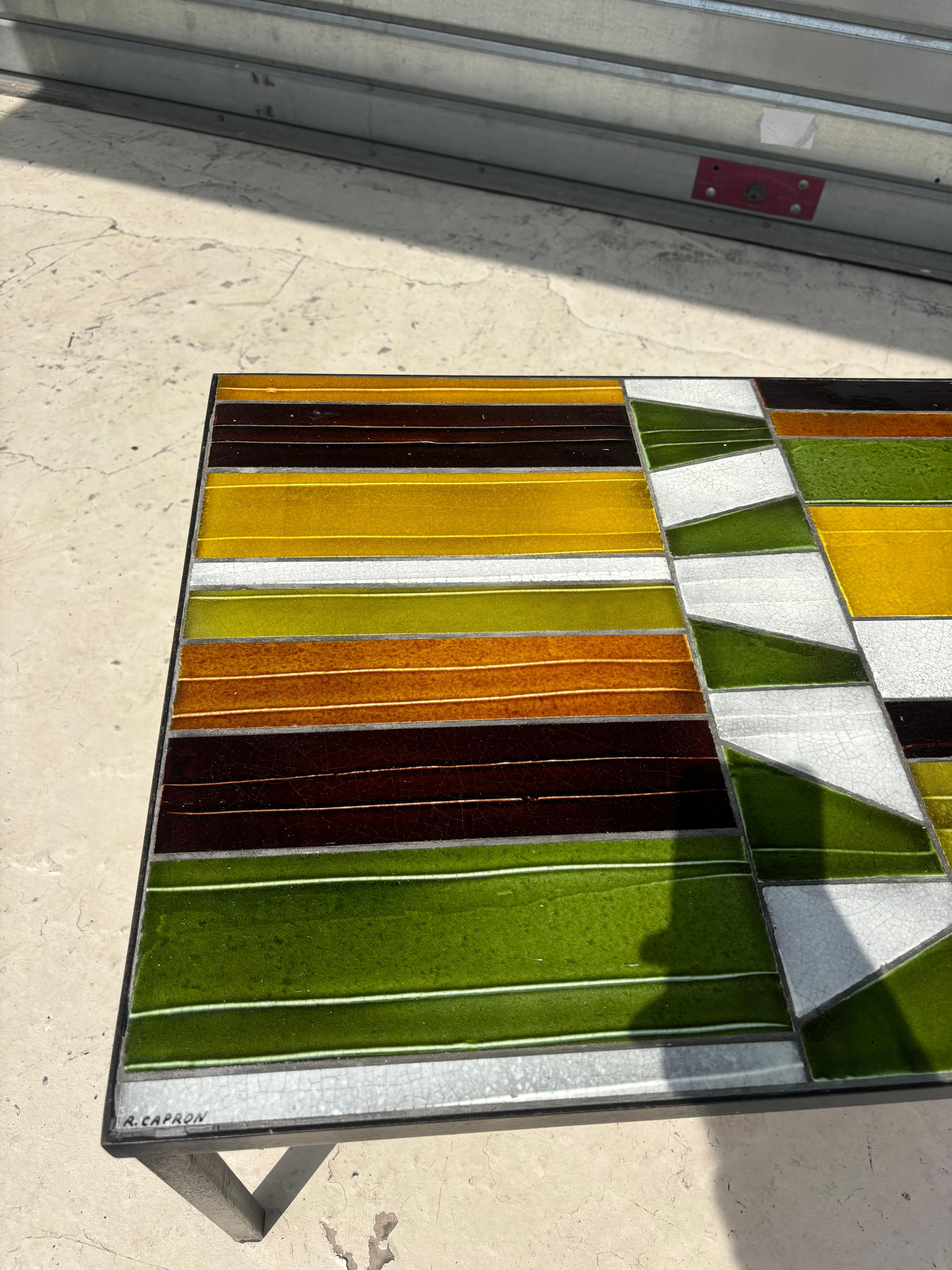 Mesa de centro colorida de Roger Capron en Bueno estado para la venta en SAINT-OUEN-SUR-SEINE, FR
