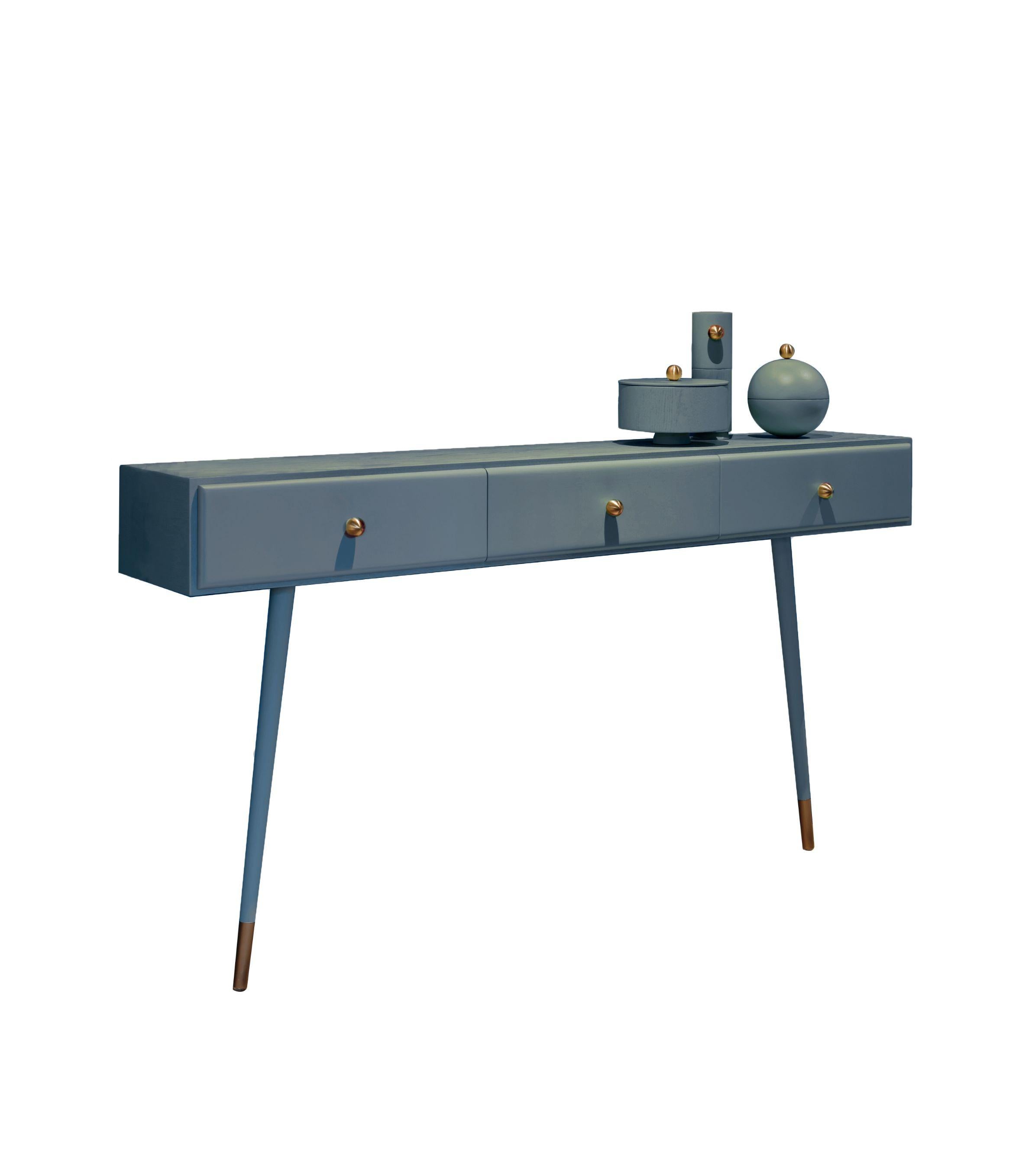 Console colorata di Thomas Dariel, Maison Dada
Misure: L 160 x P 30 x H 110 cm o L 130 x P 30 x H 110 cm
Piano in impiallacciatura di frassino verniciato - frontali in vernice opaca
Struttura in MDF - Gambe in metallo con impiallacciatura in