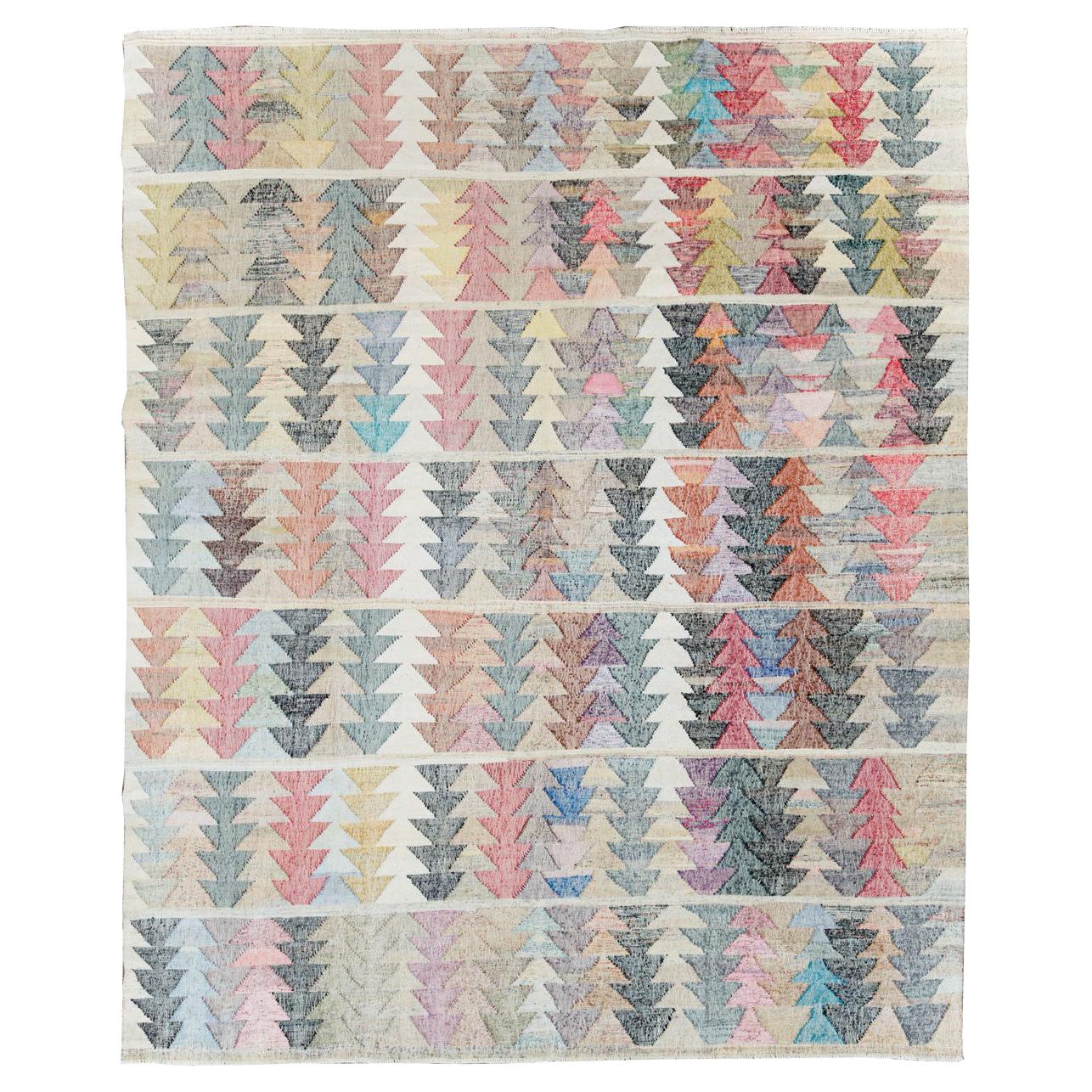 Bunter zeitgenössischer handgefertigter türkischer flachgewebter Kelim-Teppich in Zimmergröße in bunten Farben