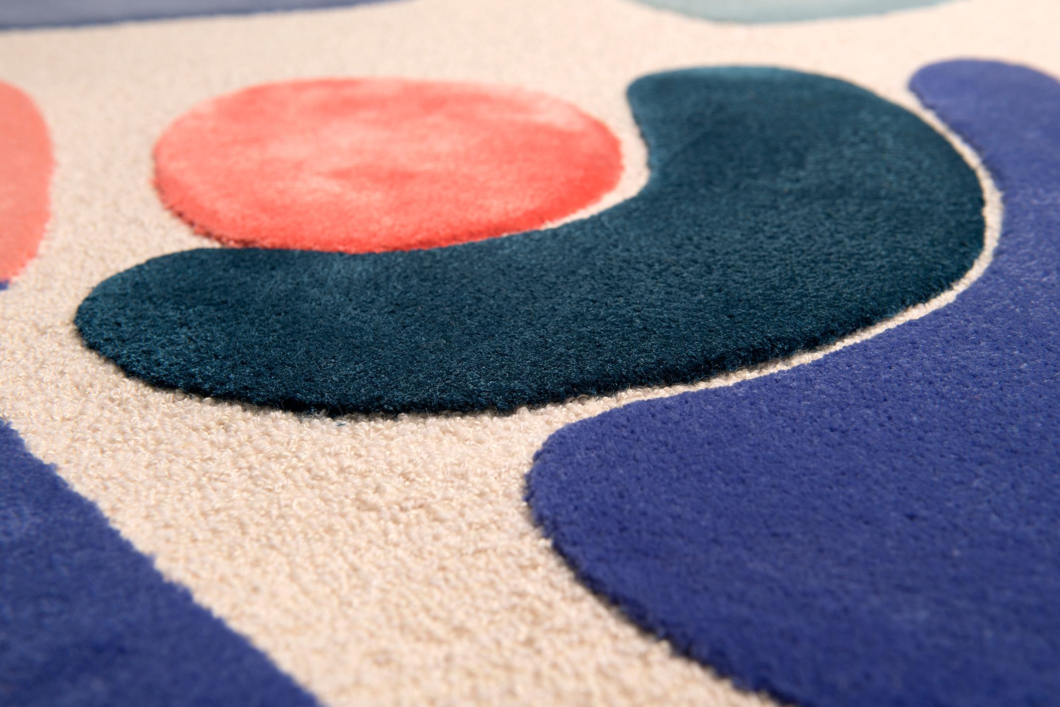 Colorful Contemporary Rug Made of Silk and Wool Hand Tufted in France In New Condition For Sale In Oberrieden, ZH
