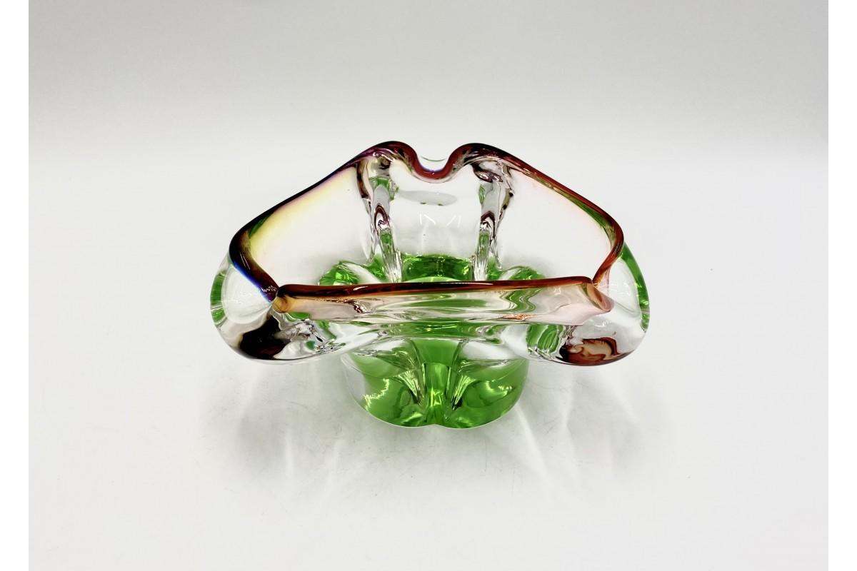 Green and orange ashtray made of thick heavy art glass. Produced in the then Czechoslovakia in the 1960s.

Very good condition, no damage.