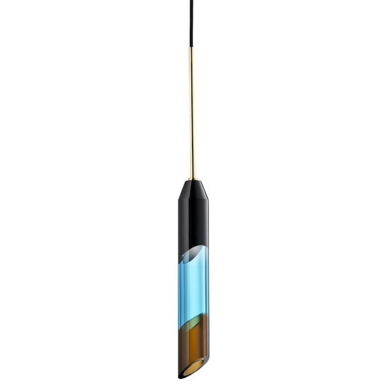 Colorful crystal pendant lamp, hand-sculpted contemporary crystal
Hand-sculpted in crystal
Measures: Height 35 cm
Width 5.8 cm
Weight 1.3 kg
Material: Fine hand cut crystal and brass coated iron

With blasting colour combinations, a brave
