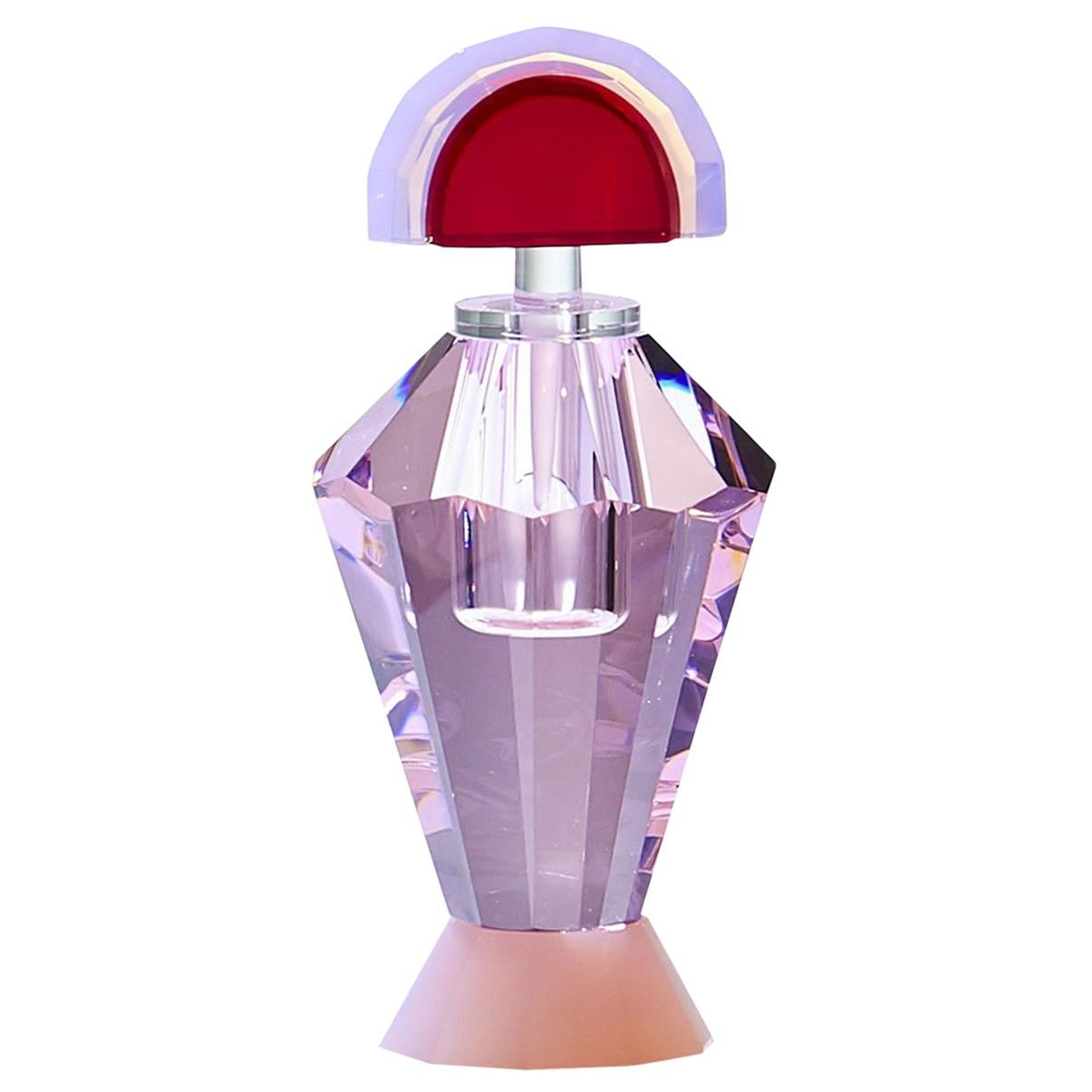 Parfümflakon aus farbenfrohem Kristall, handgeschnitztes zeitgenössisches Kristall im Angebot