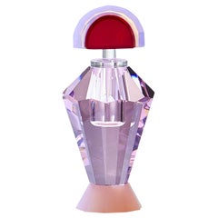 Parfümflakon aus farbenfrohem Kristall, handgeschnitztes zeitgenössisches Kristall