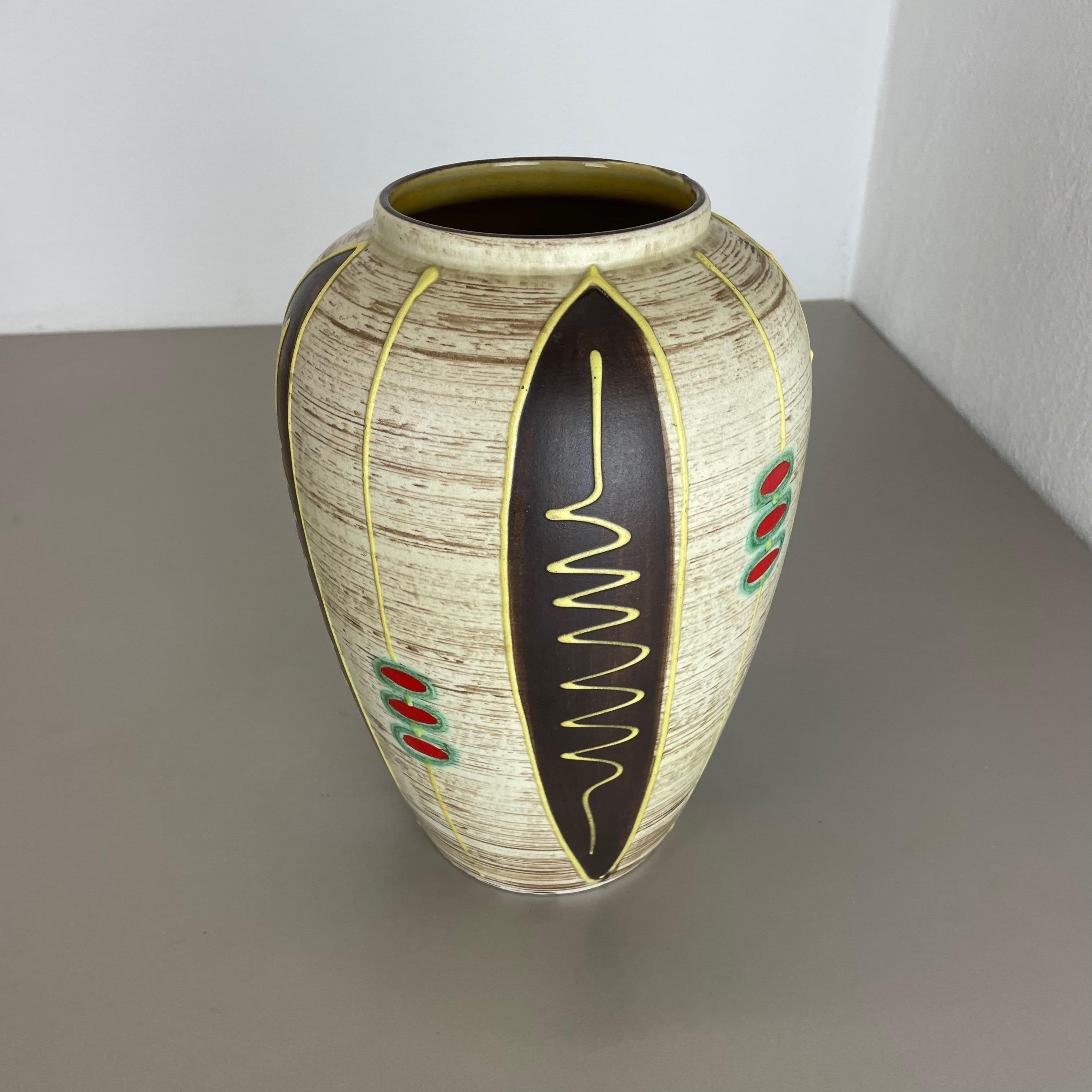 Vase en poterie de lave grasse colorée «ipe and Dots » Jasba Ceramics, Allemagne, années 1950 Bon état - En vente à Kirchlengern, DE