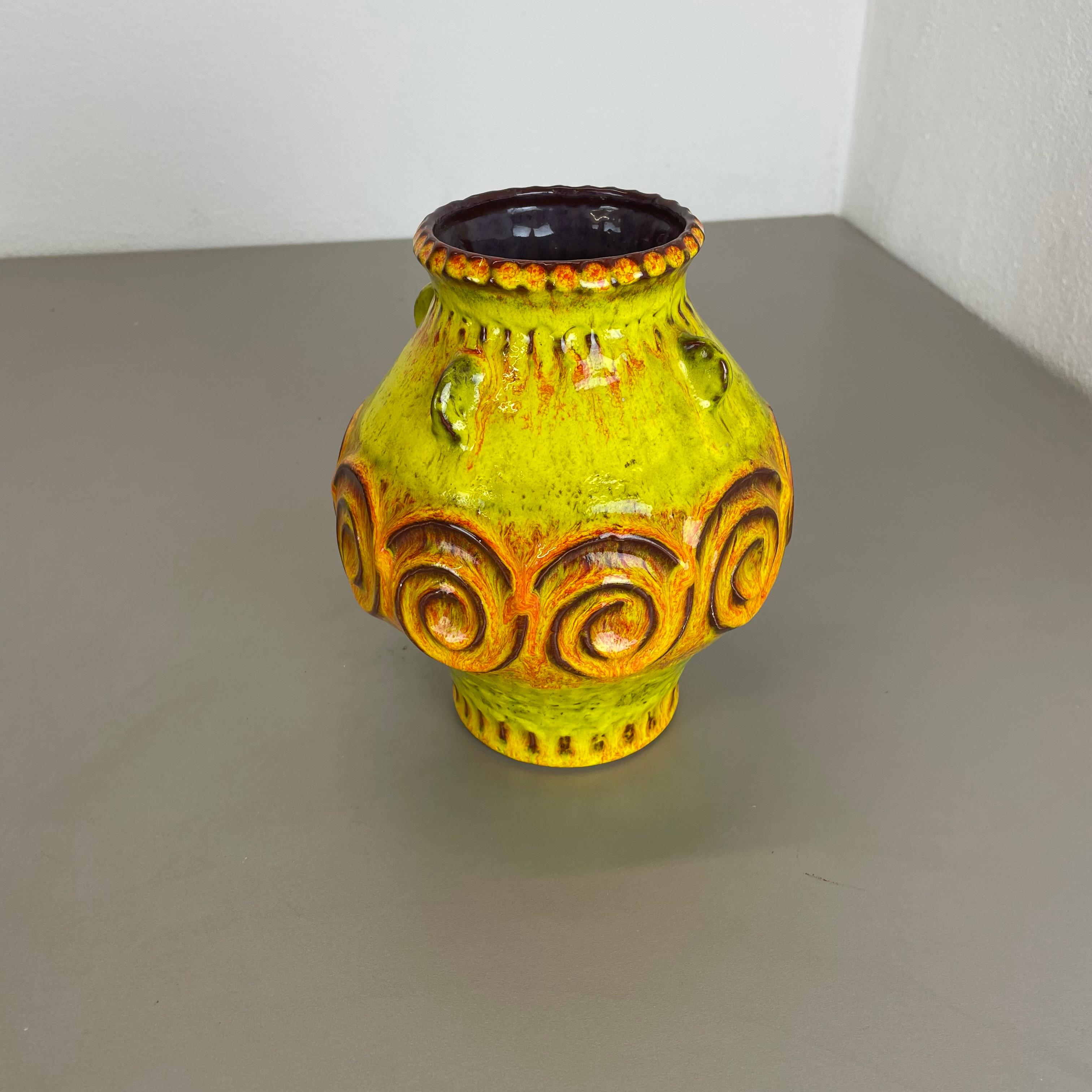 Allemand Vase en poterie de lave grasse colorée jaune et orange Jasba Ceramics, Allemagne, 1970 en vente