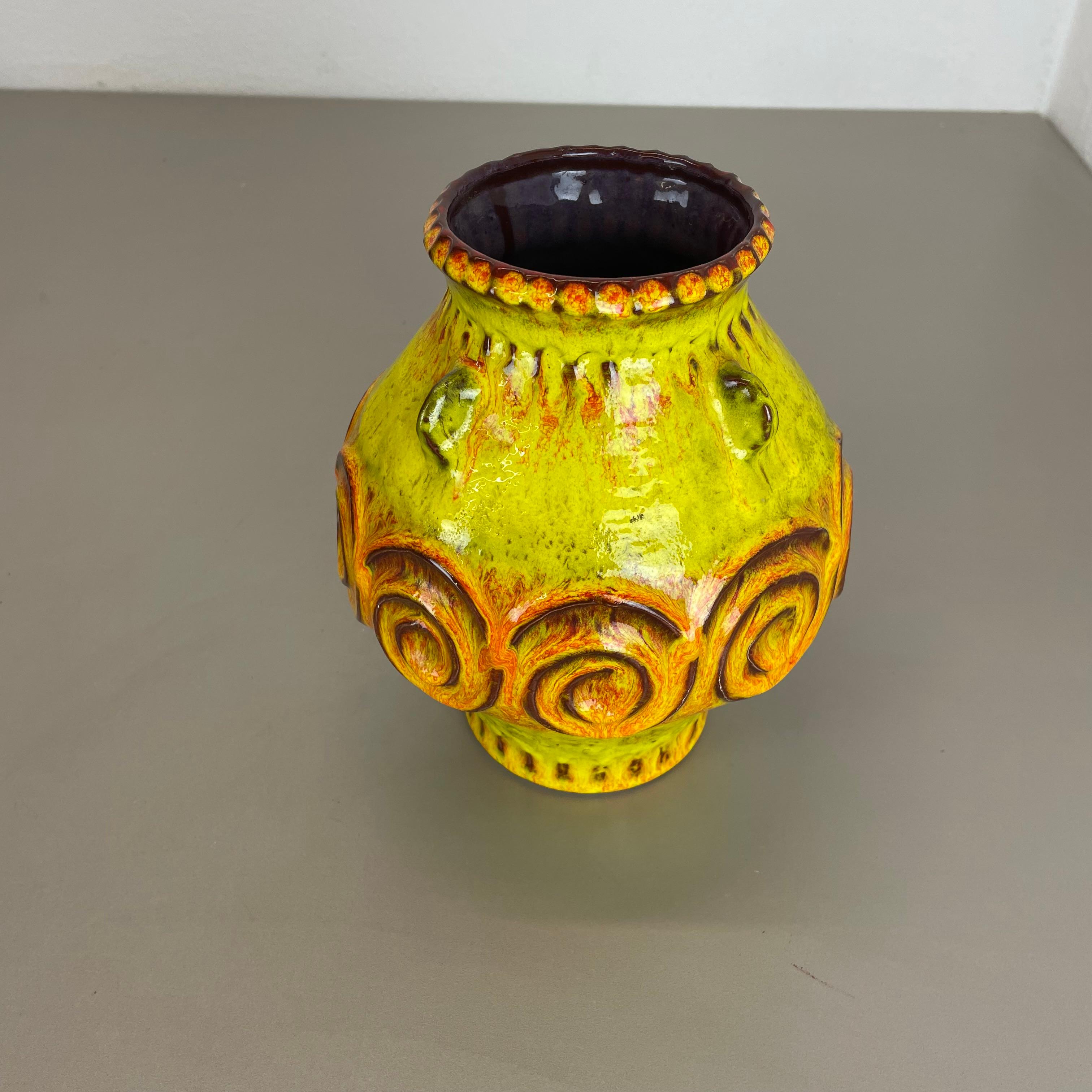 Céramique Vase en poterie de lave grasse colorée jaune et orange Jasba Ceramics, Allemagne, 1970 en vente