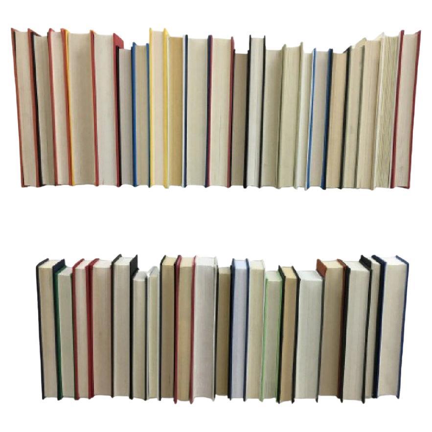 Libri galleggianti colorati di Wolfgang & Hite