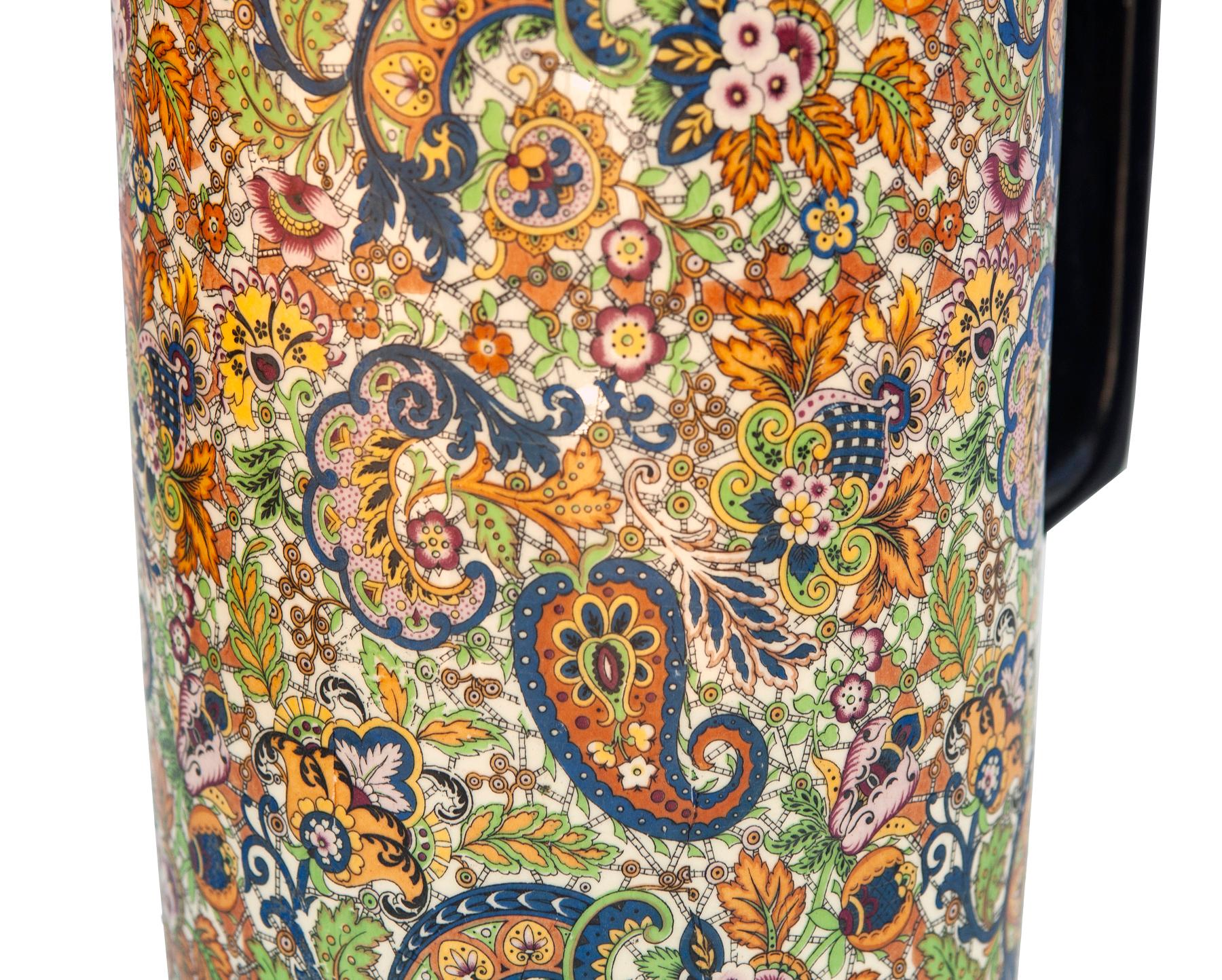 Brocca tedesca colorata a motivi paisley In condizioni buone in vendita a Malibu, CA