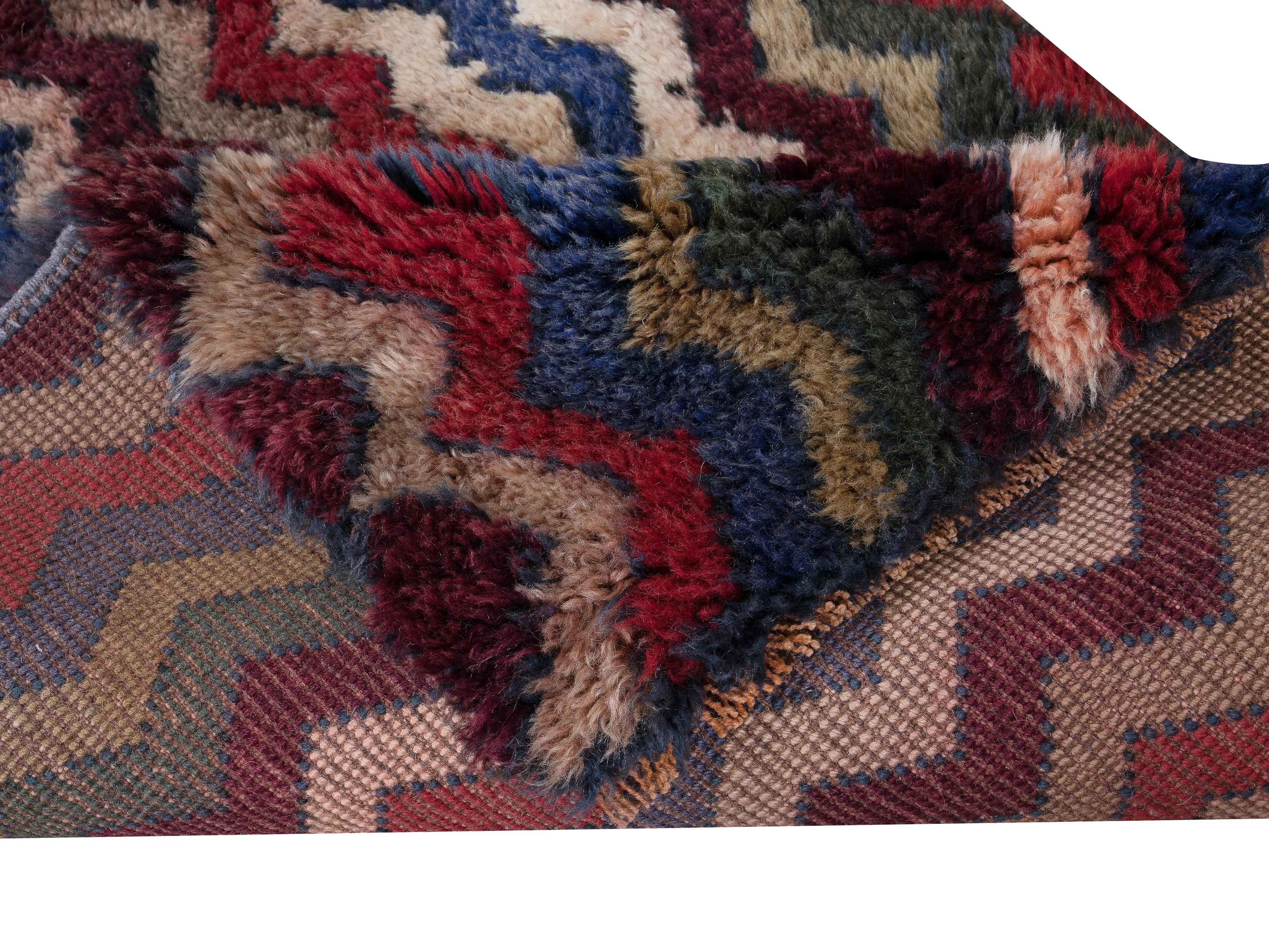 Colorful Handmade Tulu Rug, Zig Zag Design Modern Bespoke Carpet, 100% Wool In New Condition For Sale In Philadelphia, PA