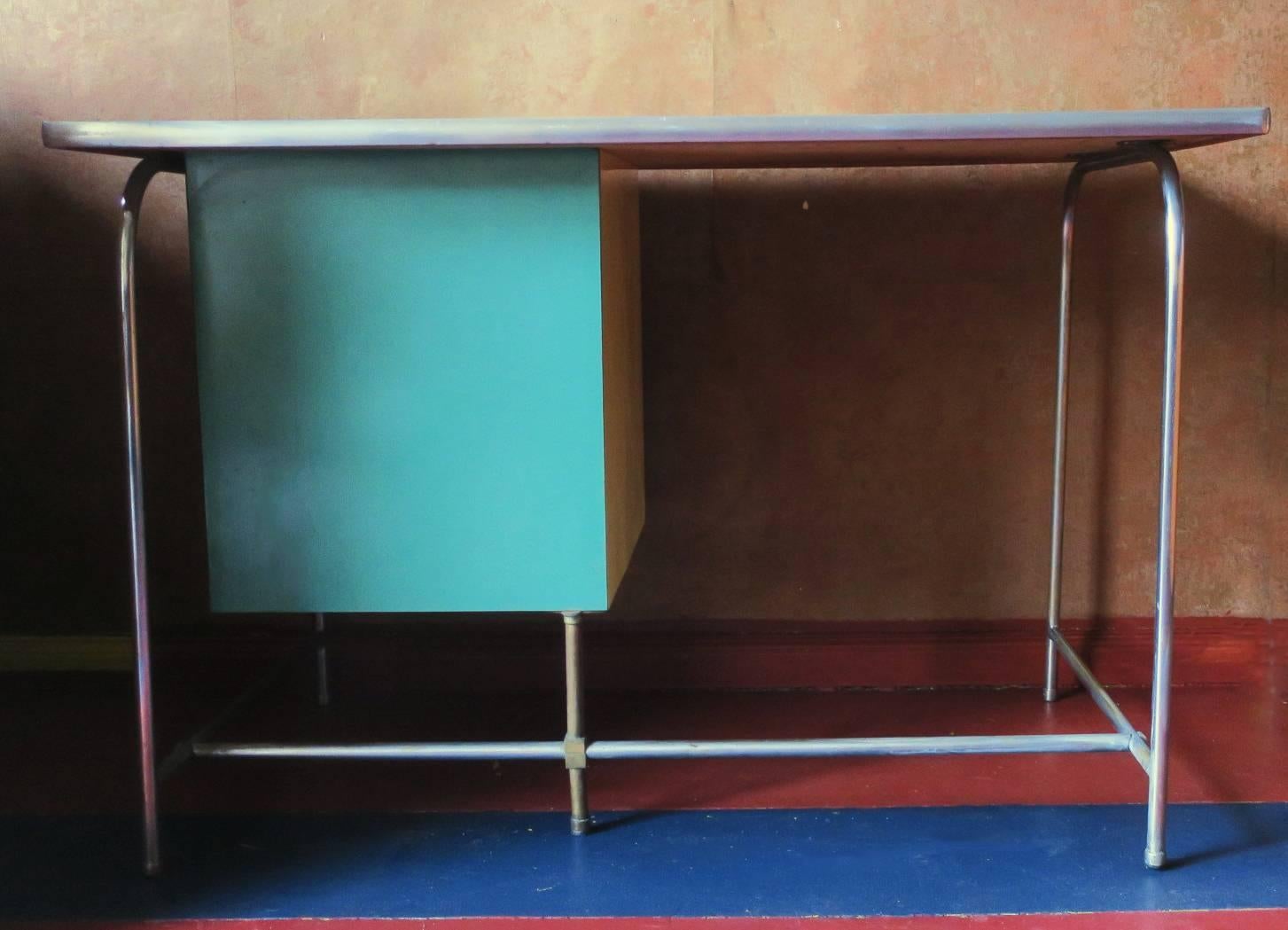 Colorful Italian Tubular Steel and Formica Desk, 1950s-1960s For Sale 6