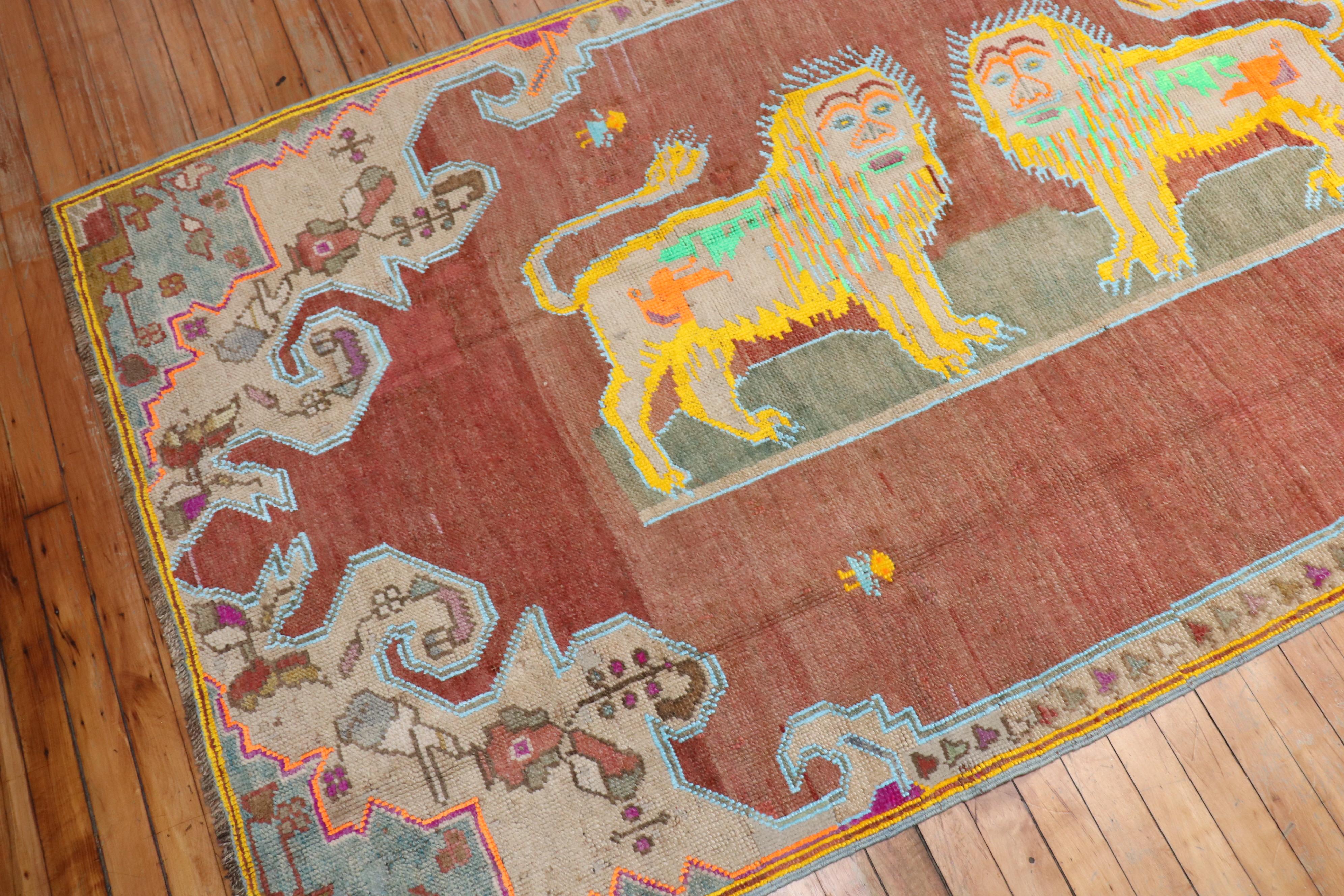 Colorful Lion Pictorial Turkish Accent Rug In Good Condition For Sale In New York, NY