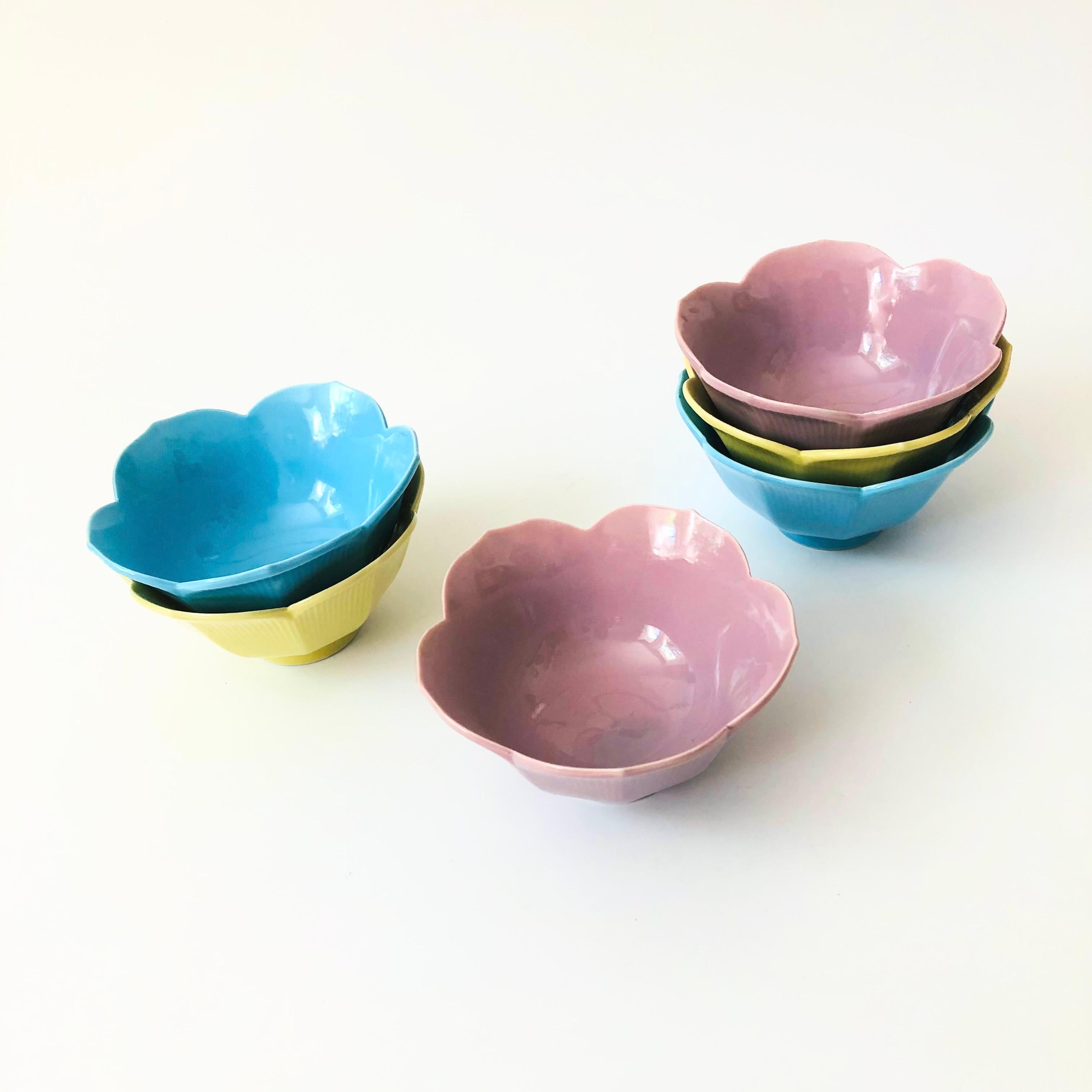 A set of 6 colorful ceramic vintage lotus bowls. 2 of each, finished in blue, yellow, and lavender glazes. Perfect for snacks or using as rice bowls.

