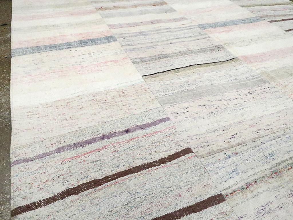 Wool Colorful Mid-20th Century Handmade Turkish Flat-Weave Kilim Room Size Carpet For Sale