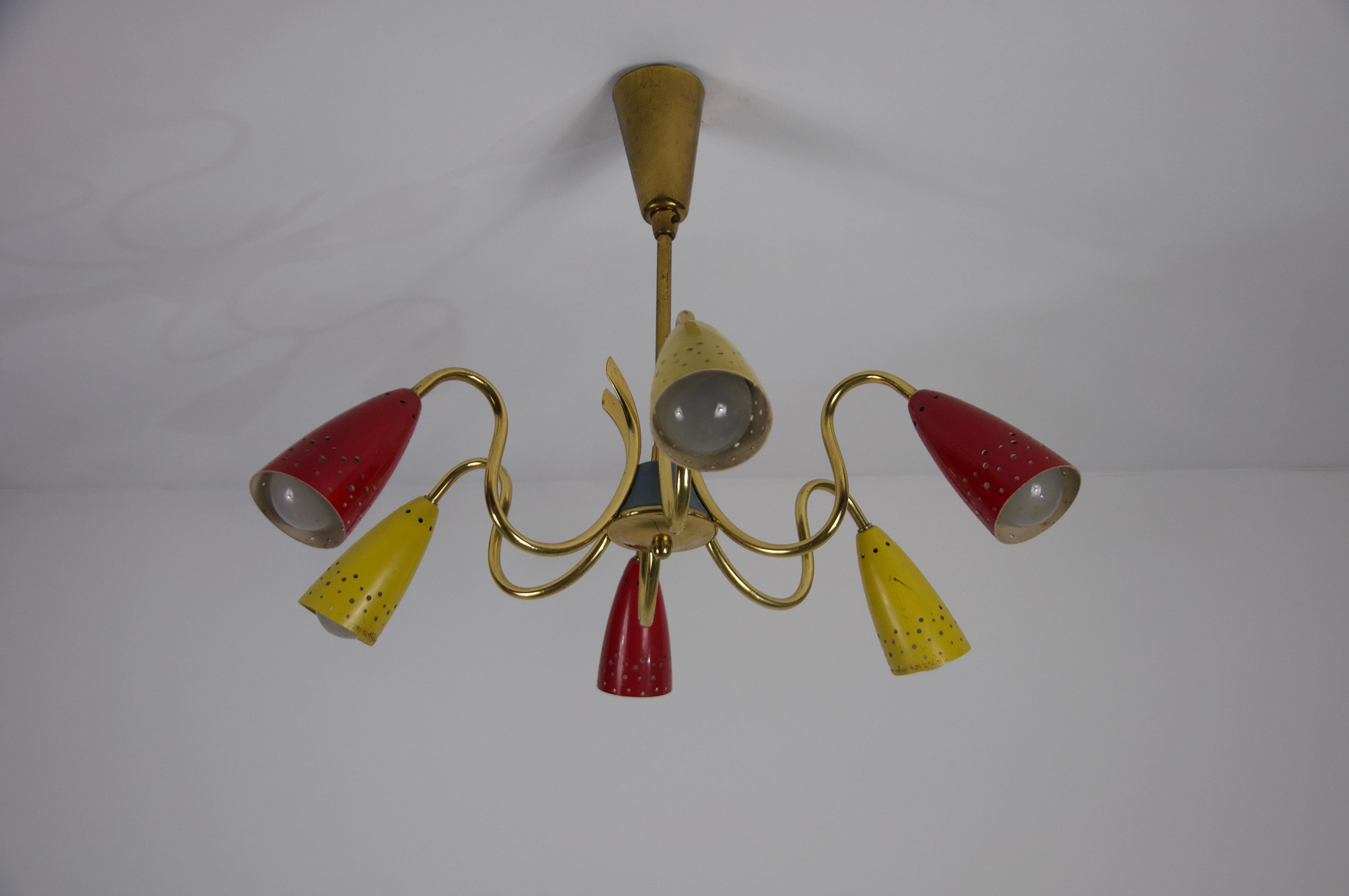 Mid-Century Modern Lustre spoutnik à 6 branches en laiton, années 1950 en vente
