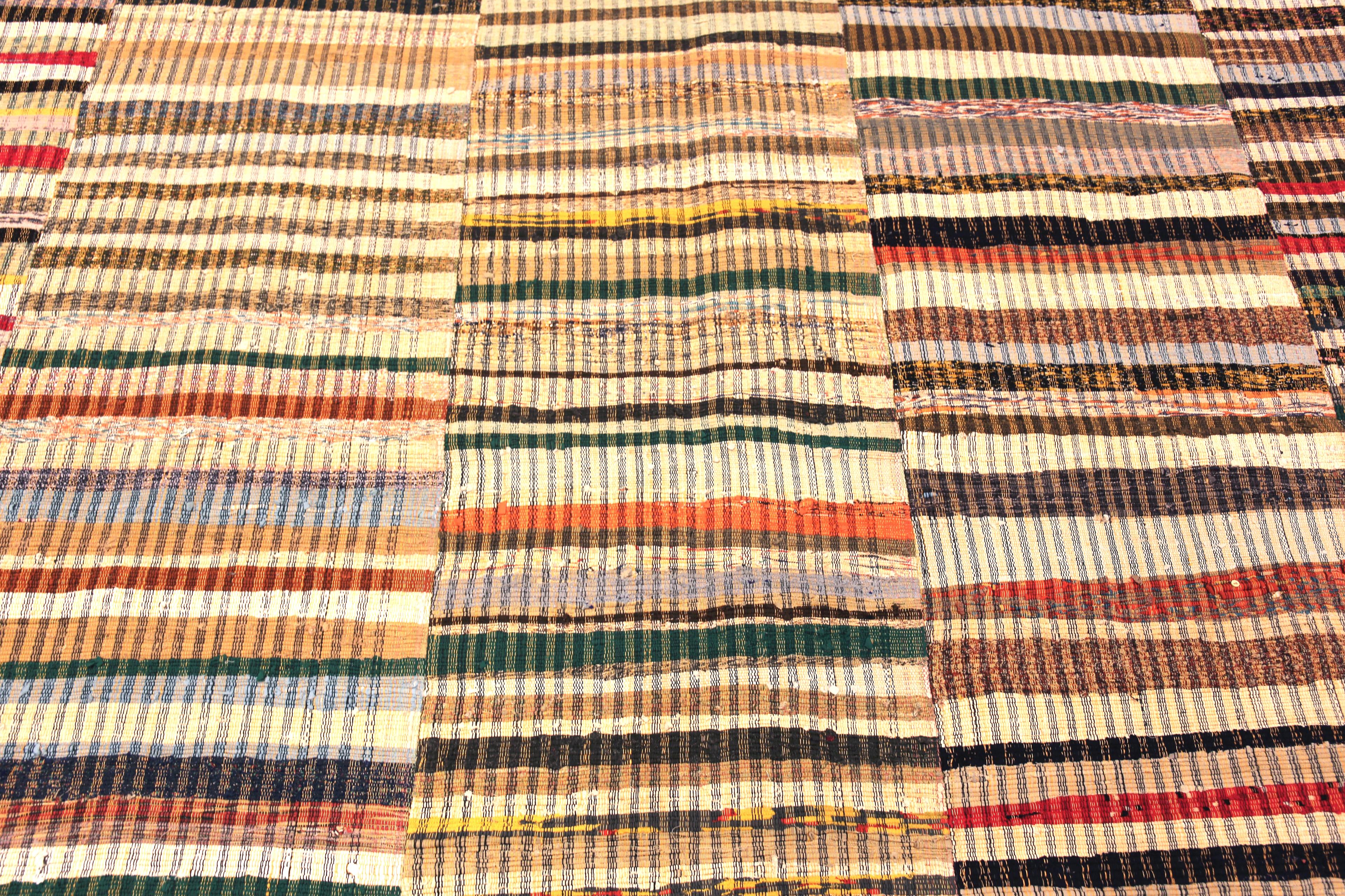 Nazmiyal Collection Colorful Modern Rag Rug. 10 ft x 12 ft 10 in In New Condition In New York, NY
