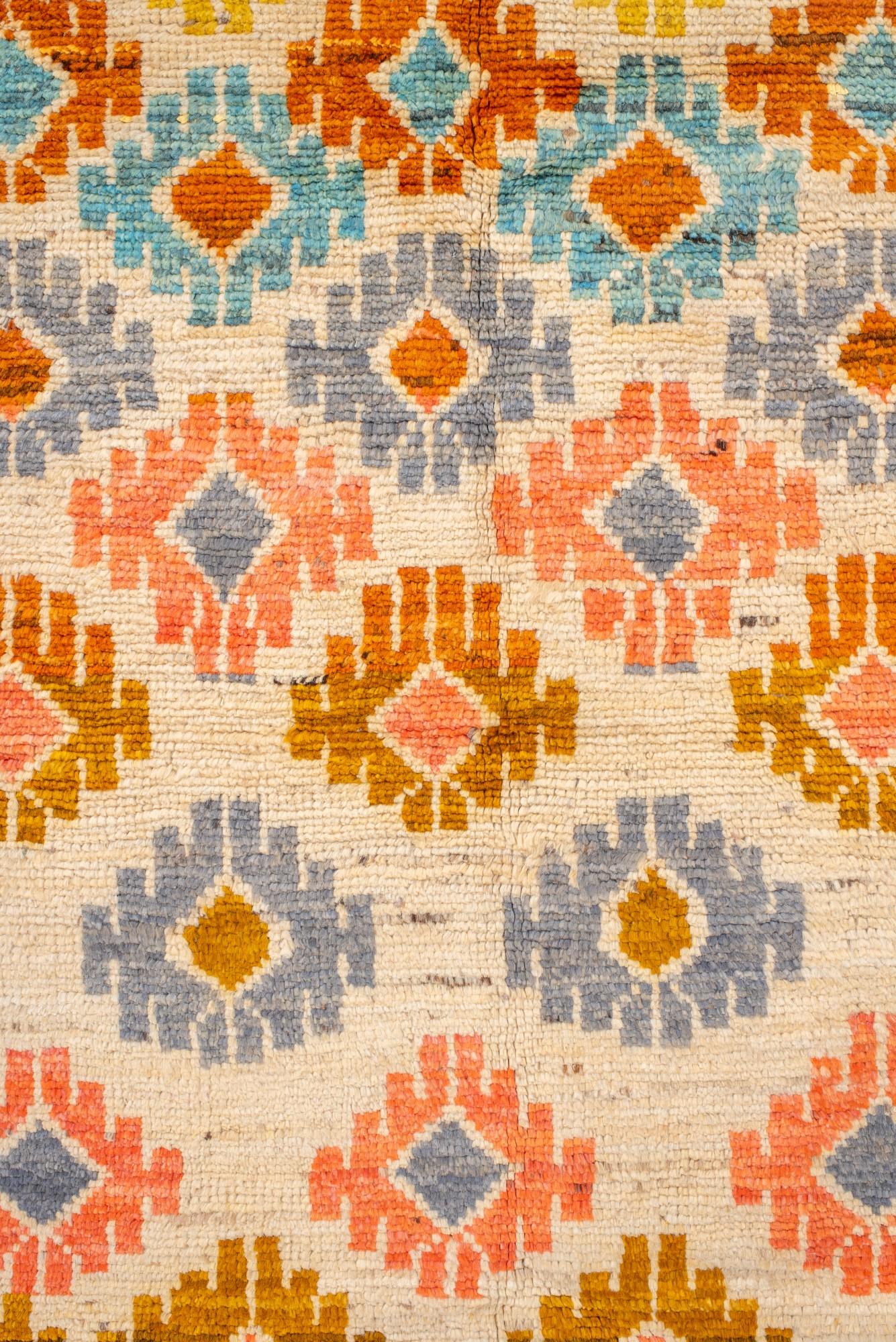 Annodato a mano Runner marocchino colorato a trama piatta con motivi geometrici tribali in vendita