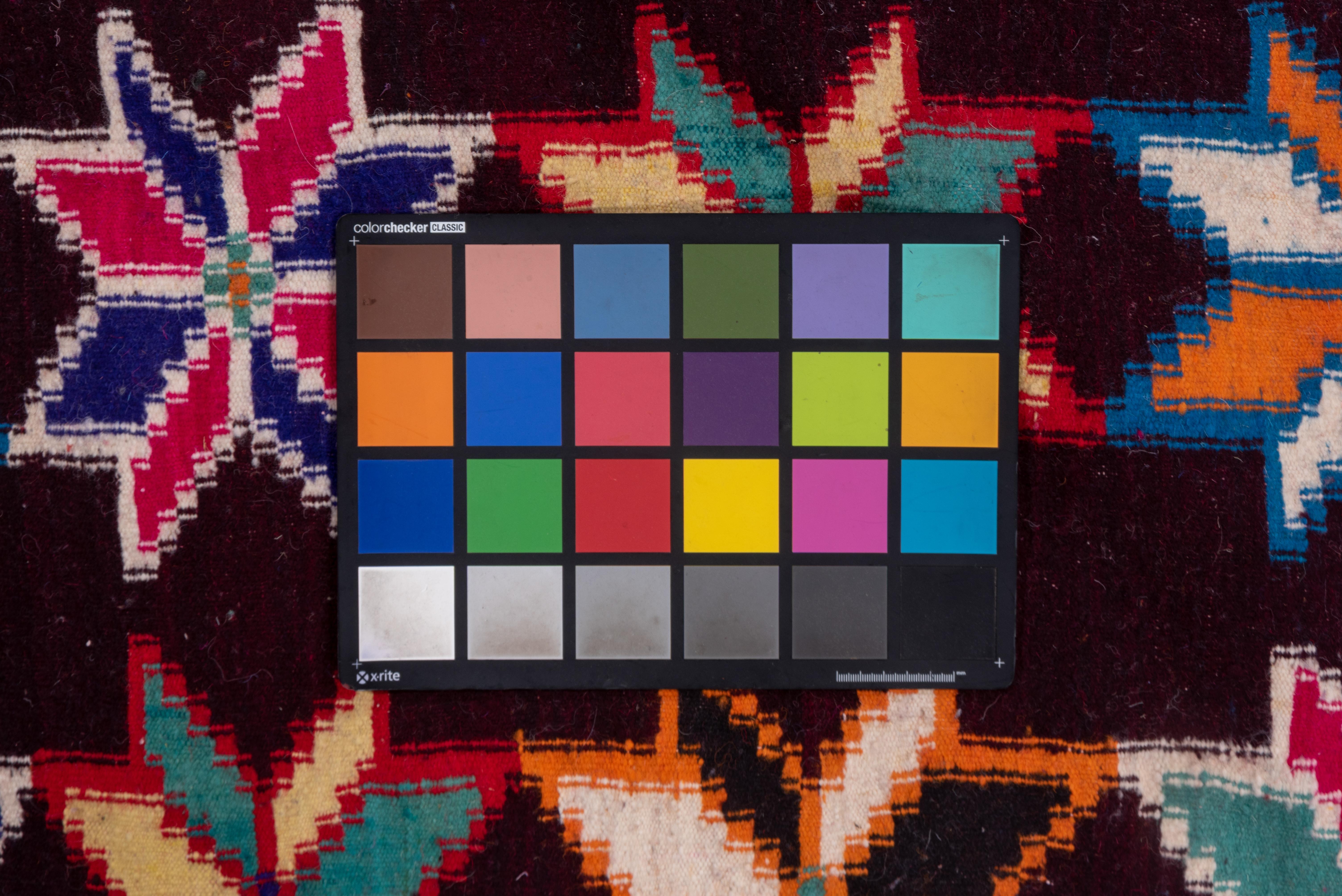 Tapis Kilim marocain coloré en vente 1