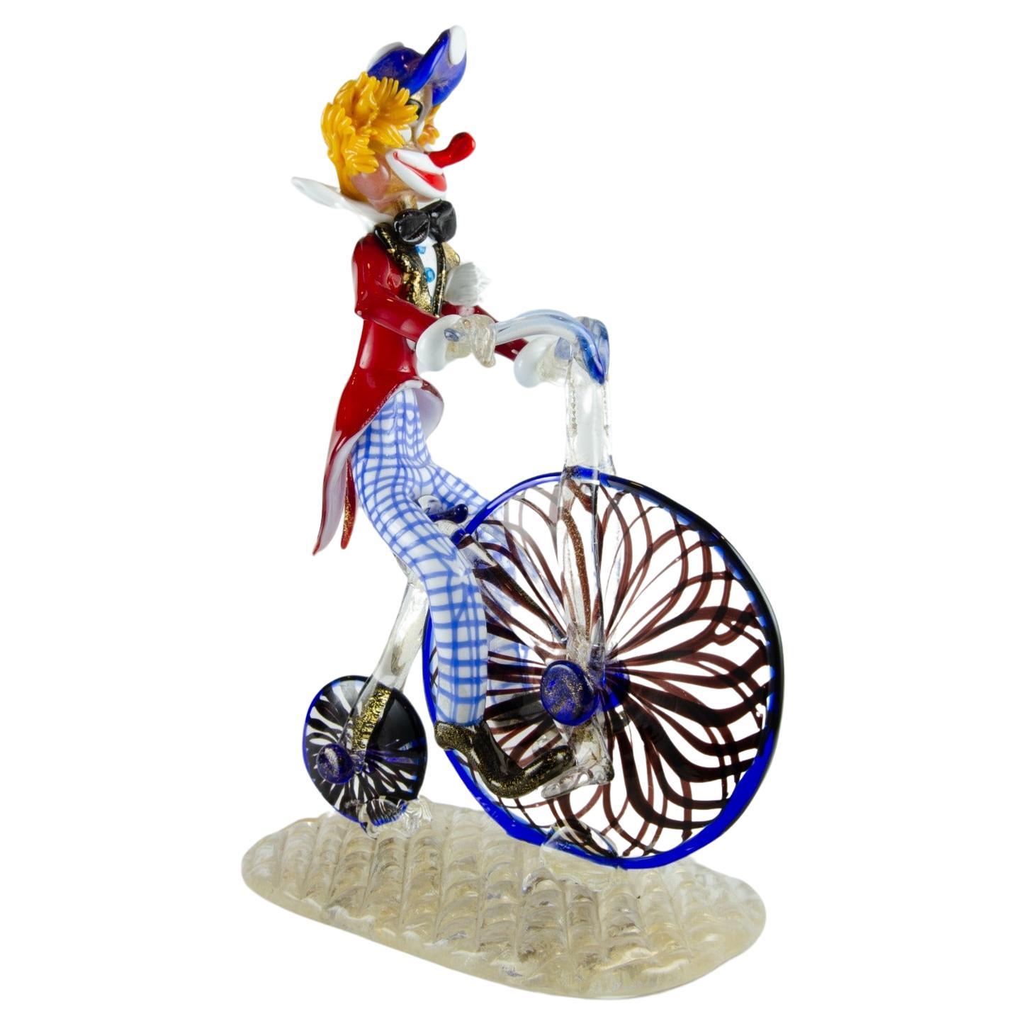 Clown coloré en verre d'art de Murano sur bicyclette des années 1960