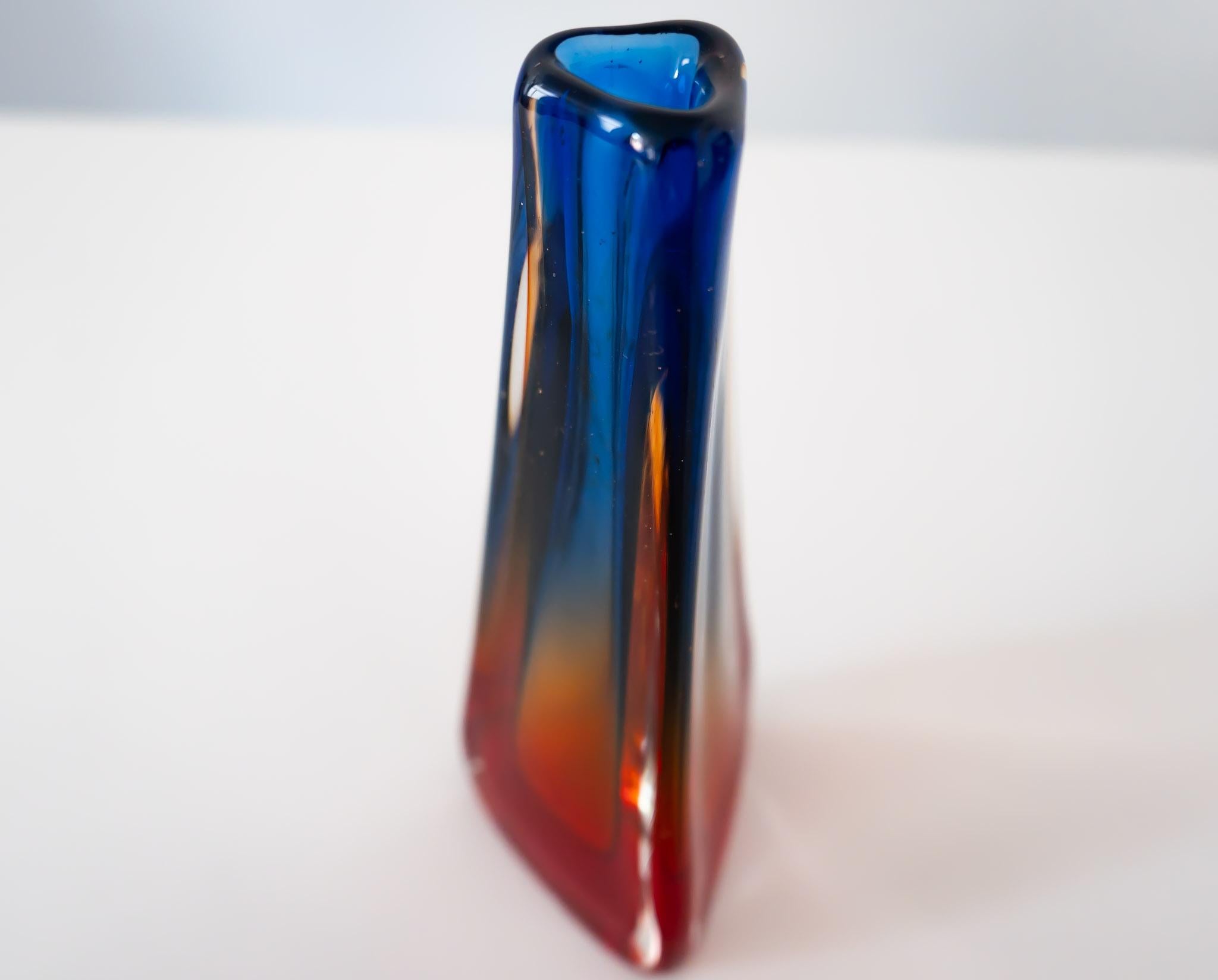 Italian Colorful Murano Glass Sommerso Vase for Maestri Muranesi, Italy 1960s For Sale